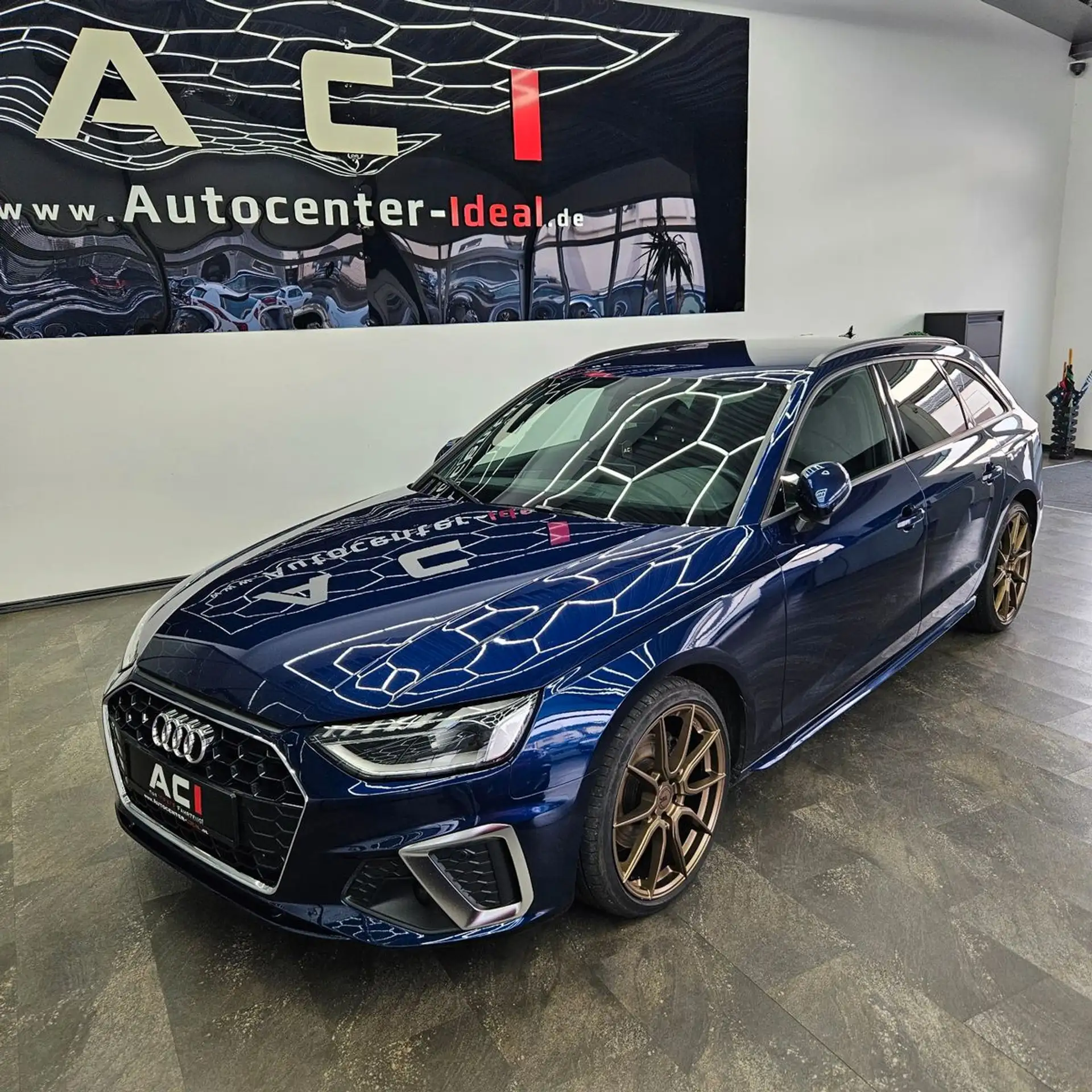 Audi - A4