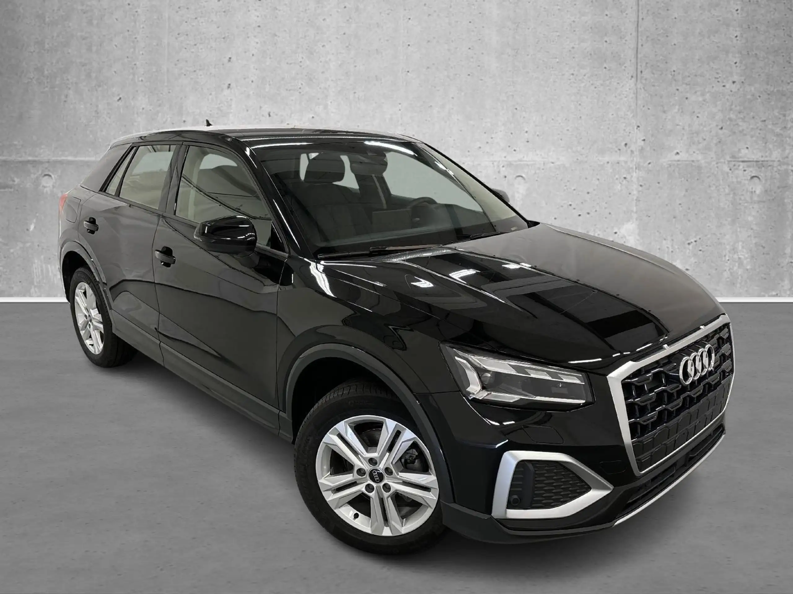 Audi - Q2