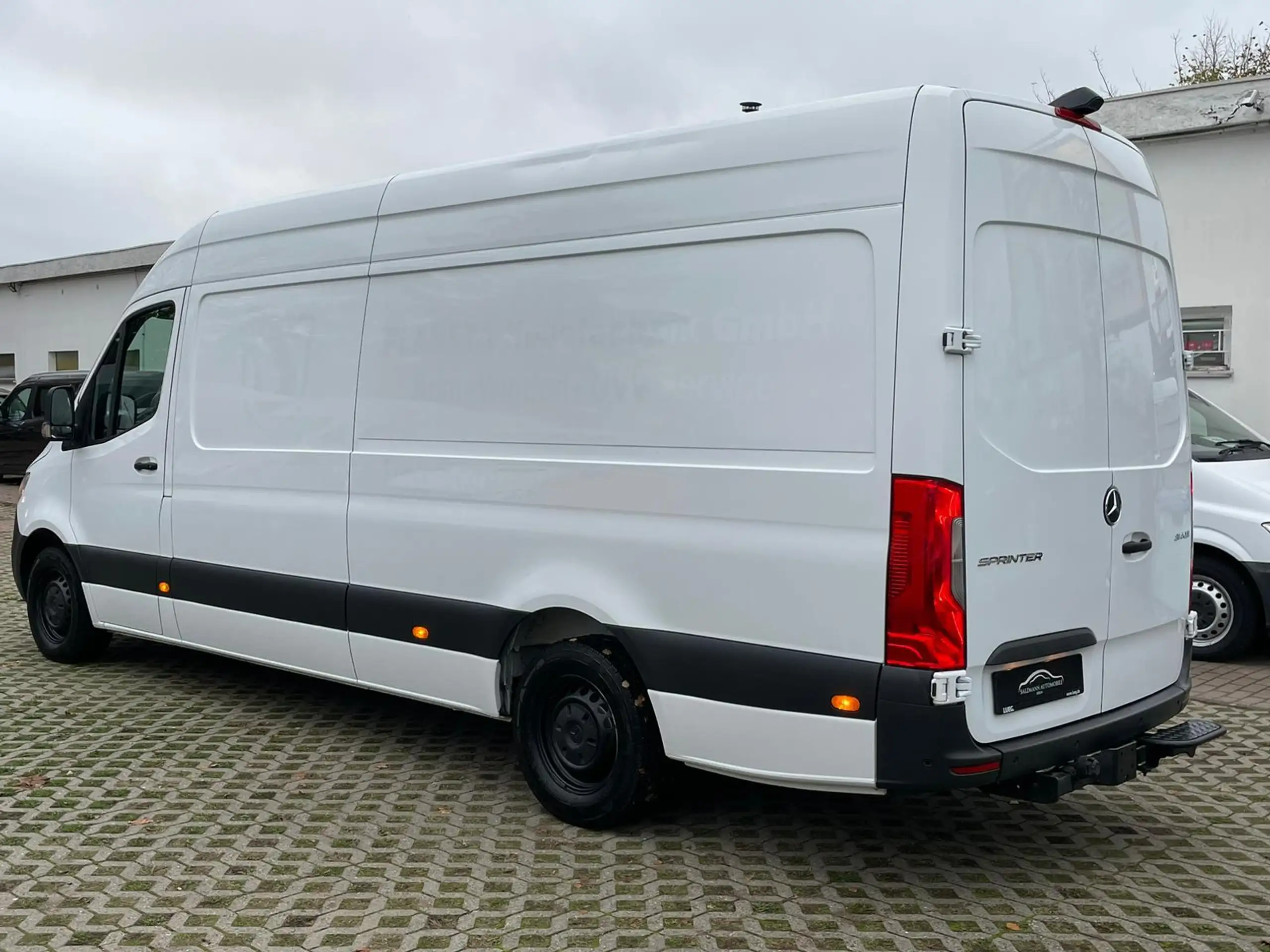 Mercedes-Benz - Sprinter