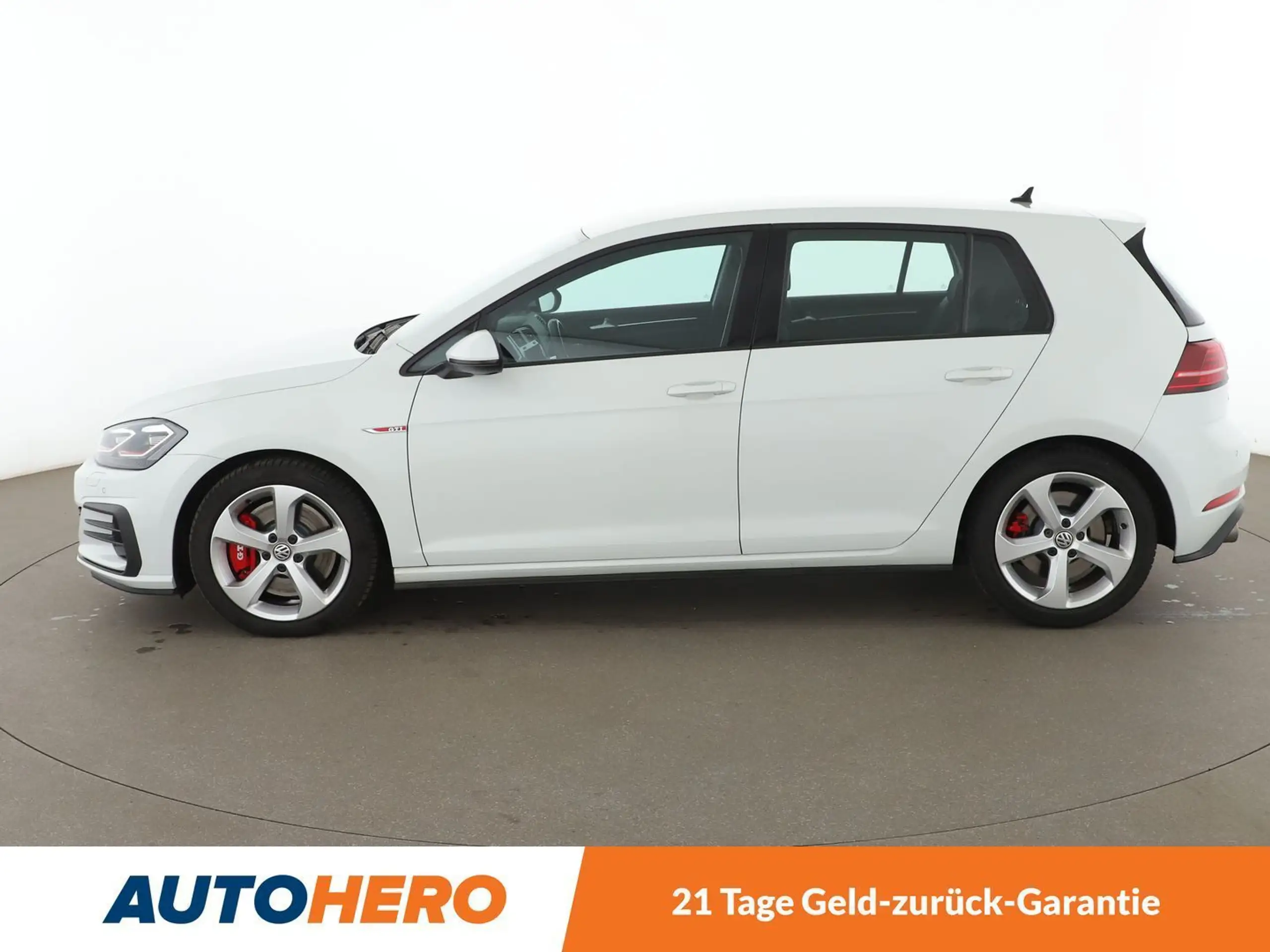 Volkswagen - Golf GTI