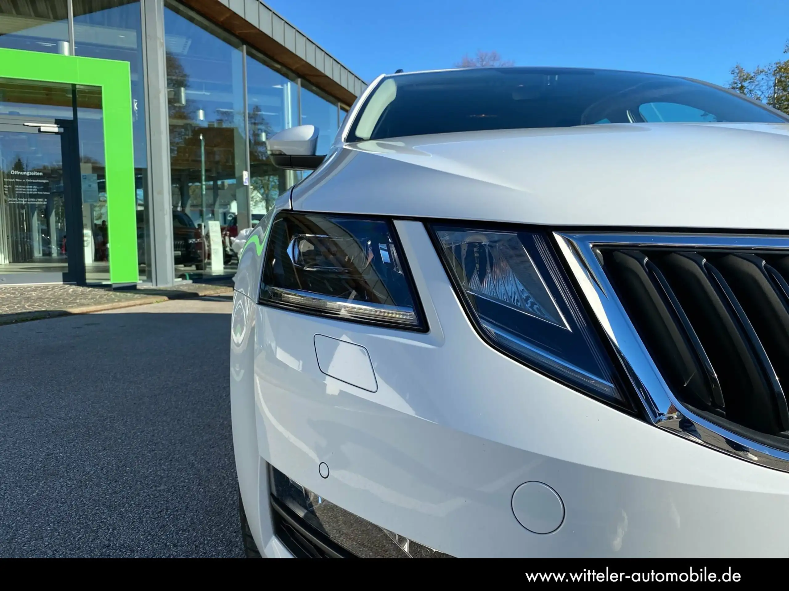 Skoda - Octavia