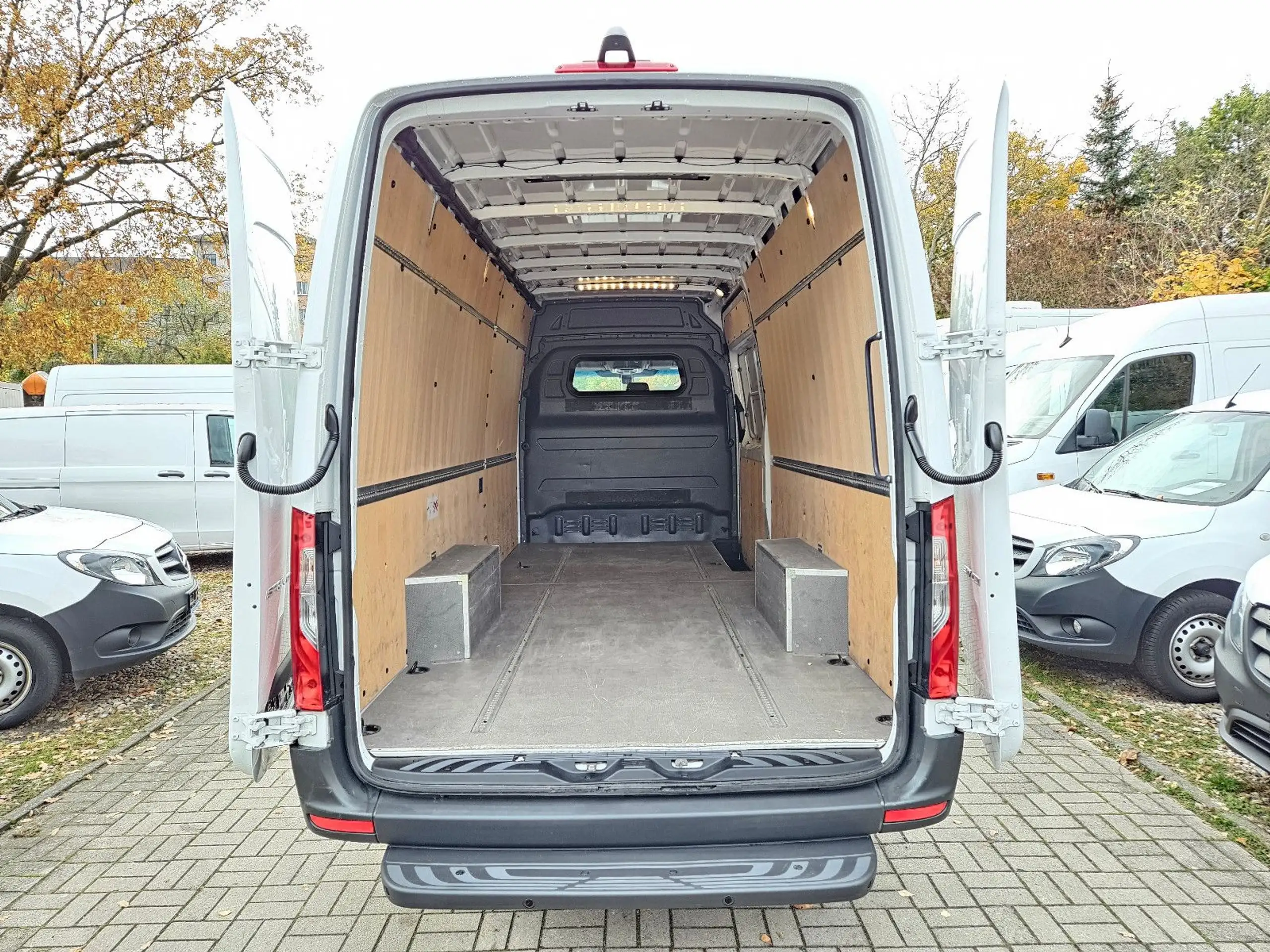 Mercedes-Benz - Sprinter