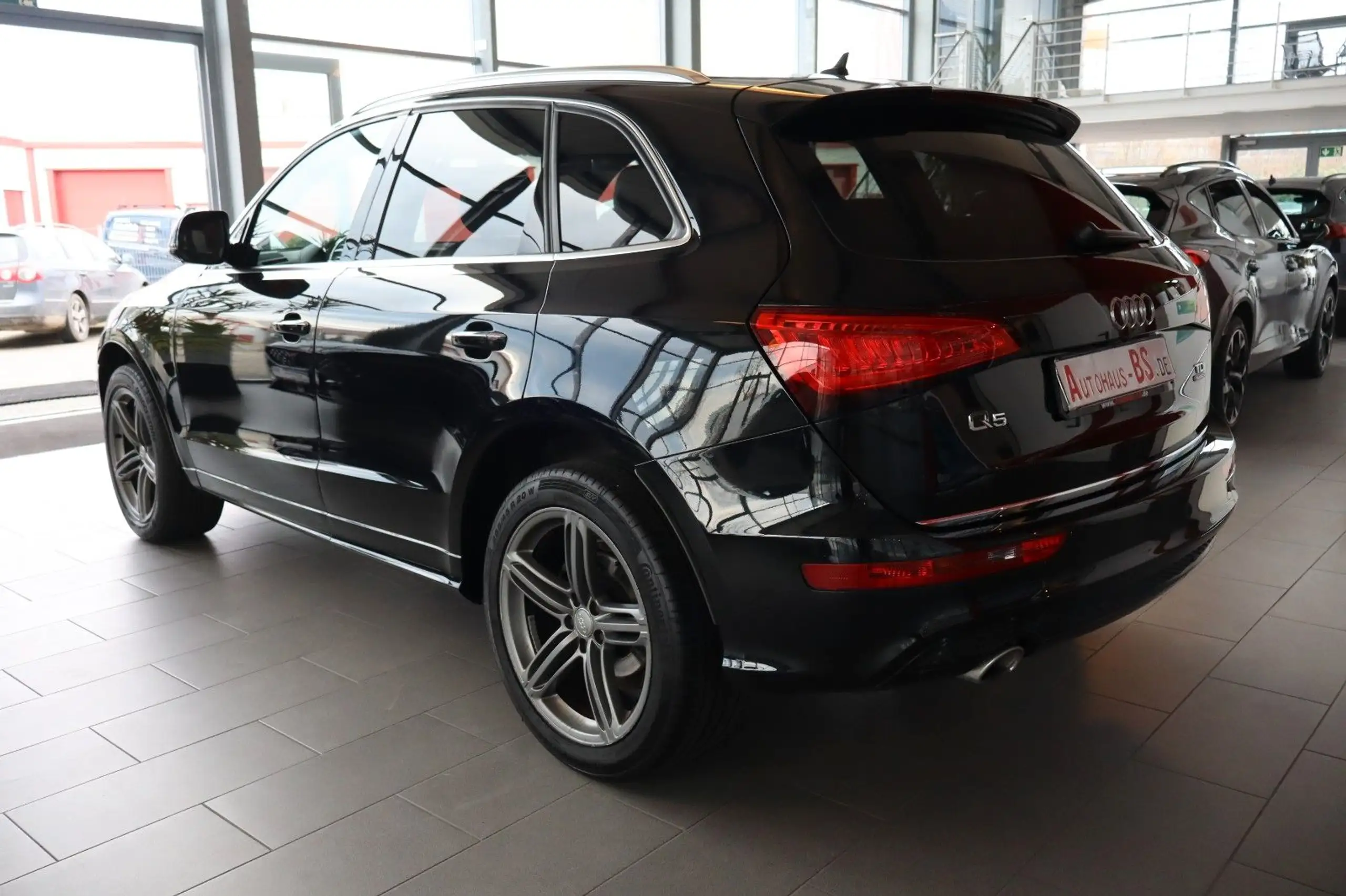 Audi - Q5