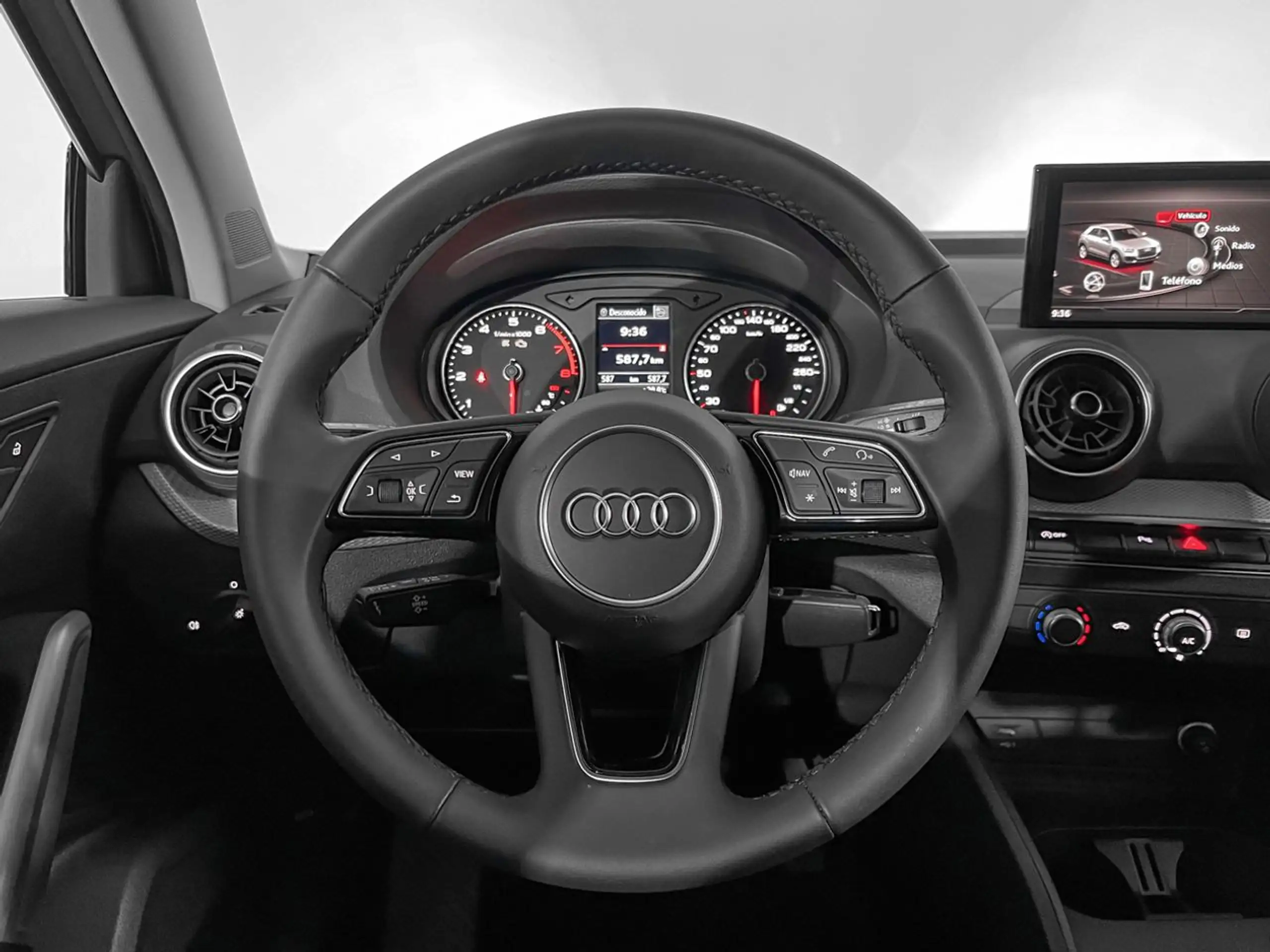 Audi - Q2