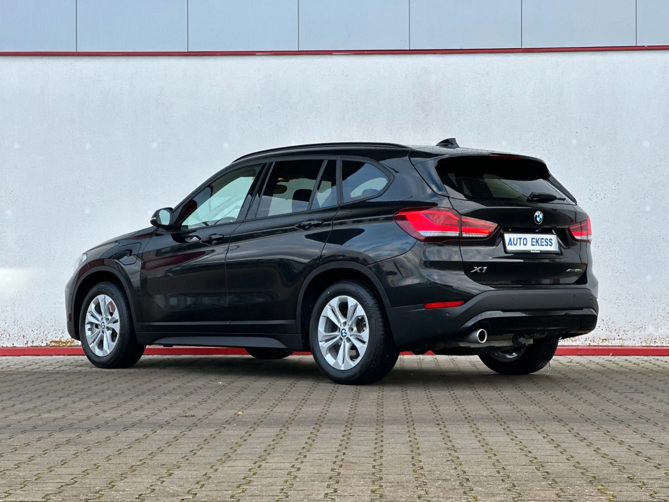 BMW - X1