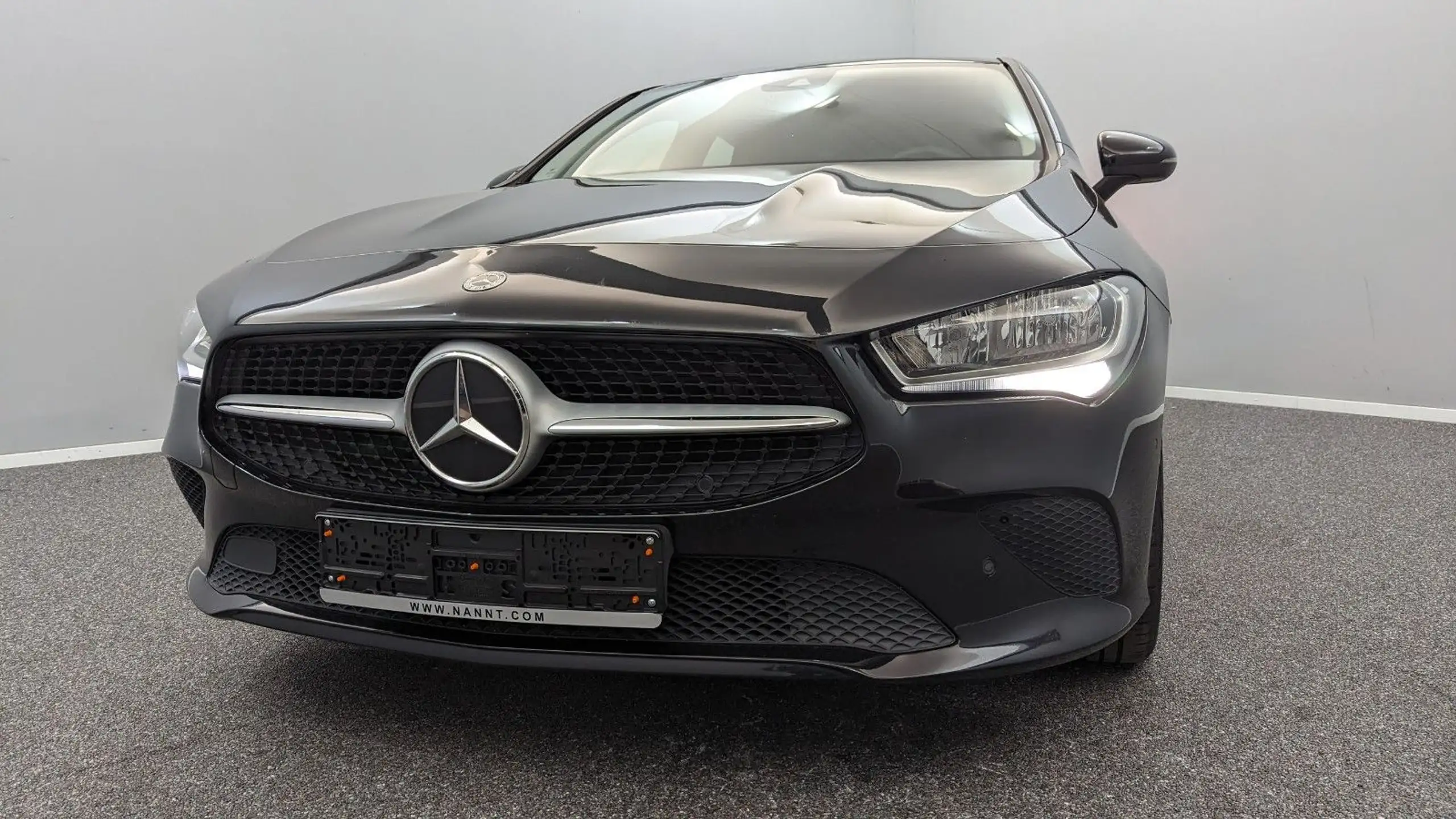 Mercedes-Benz - CLA 180