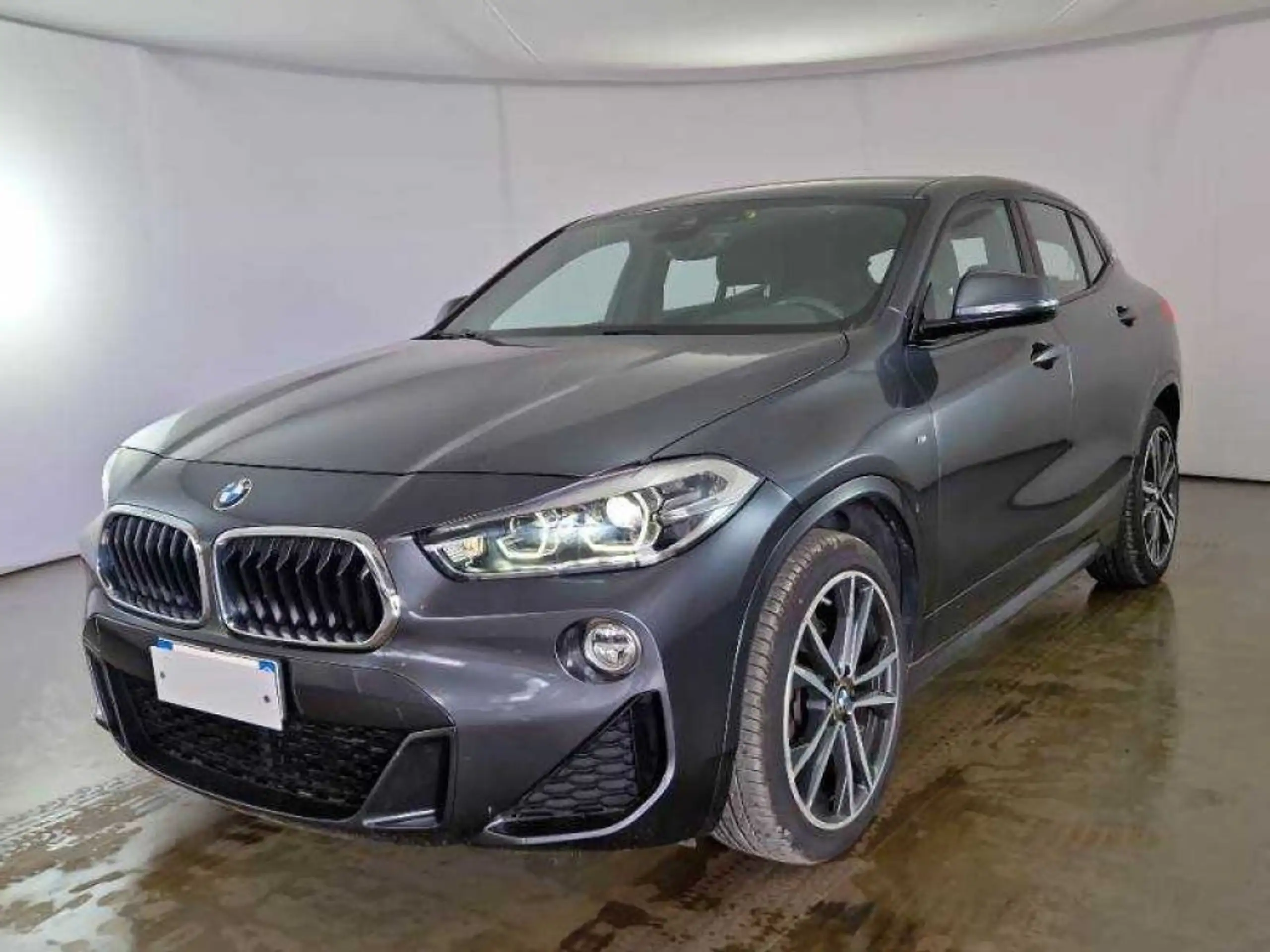 BMW - X2