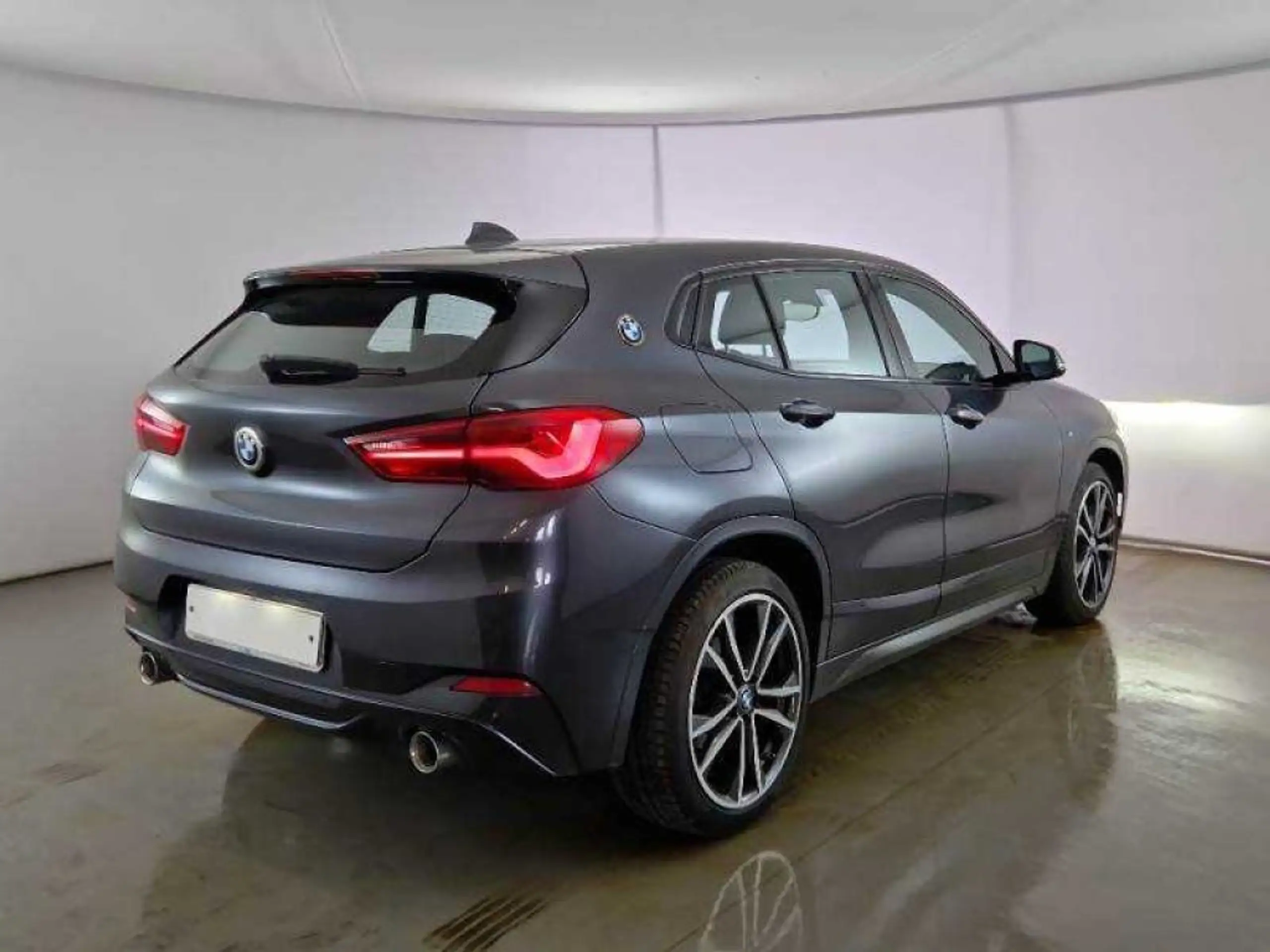 BMW - X2