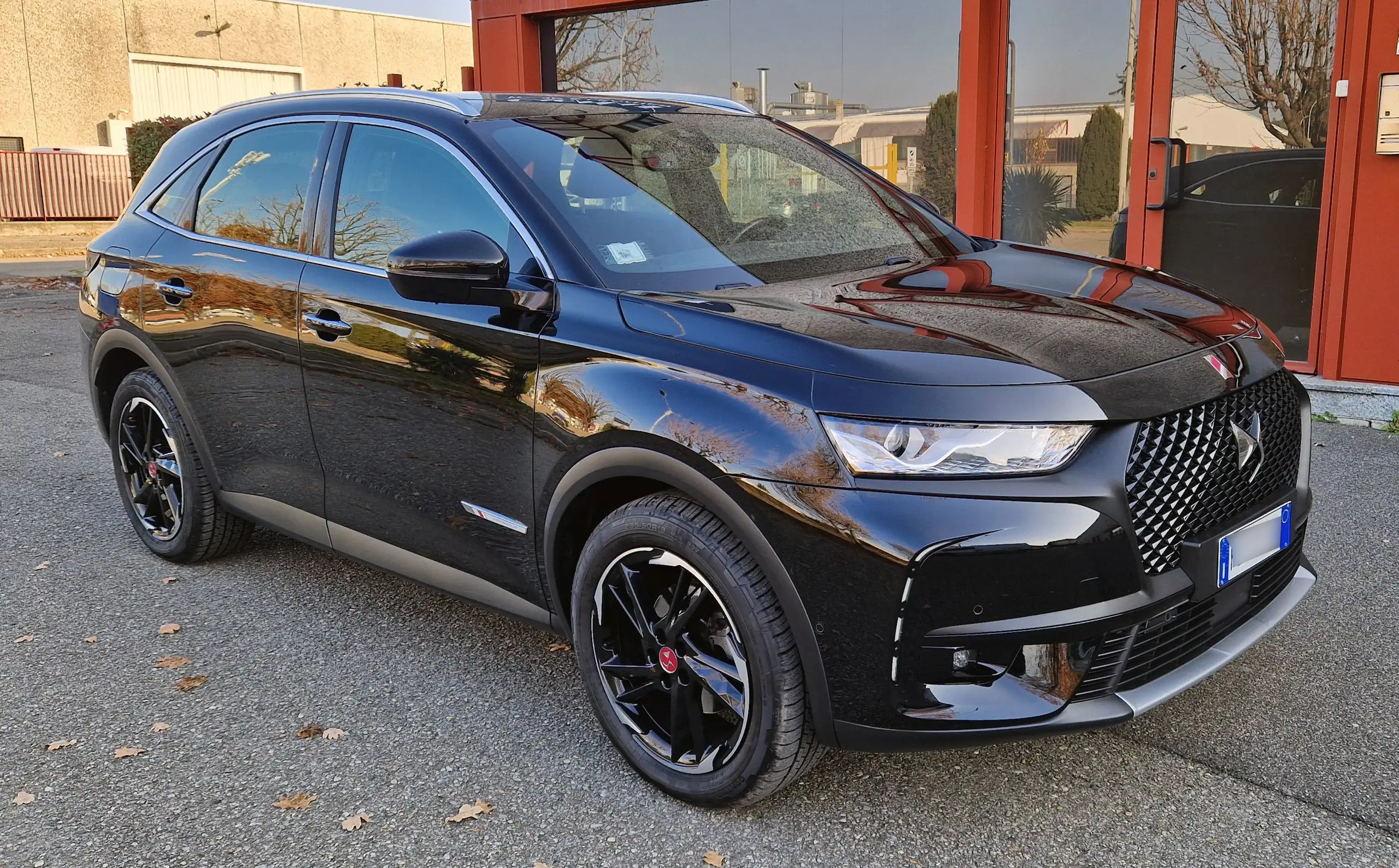 DS Automobiles - DS 7 Crossback