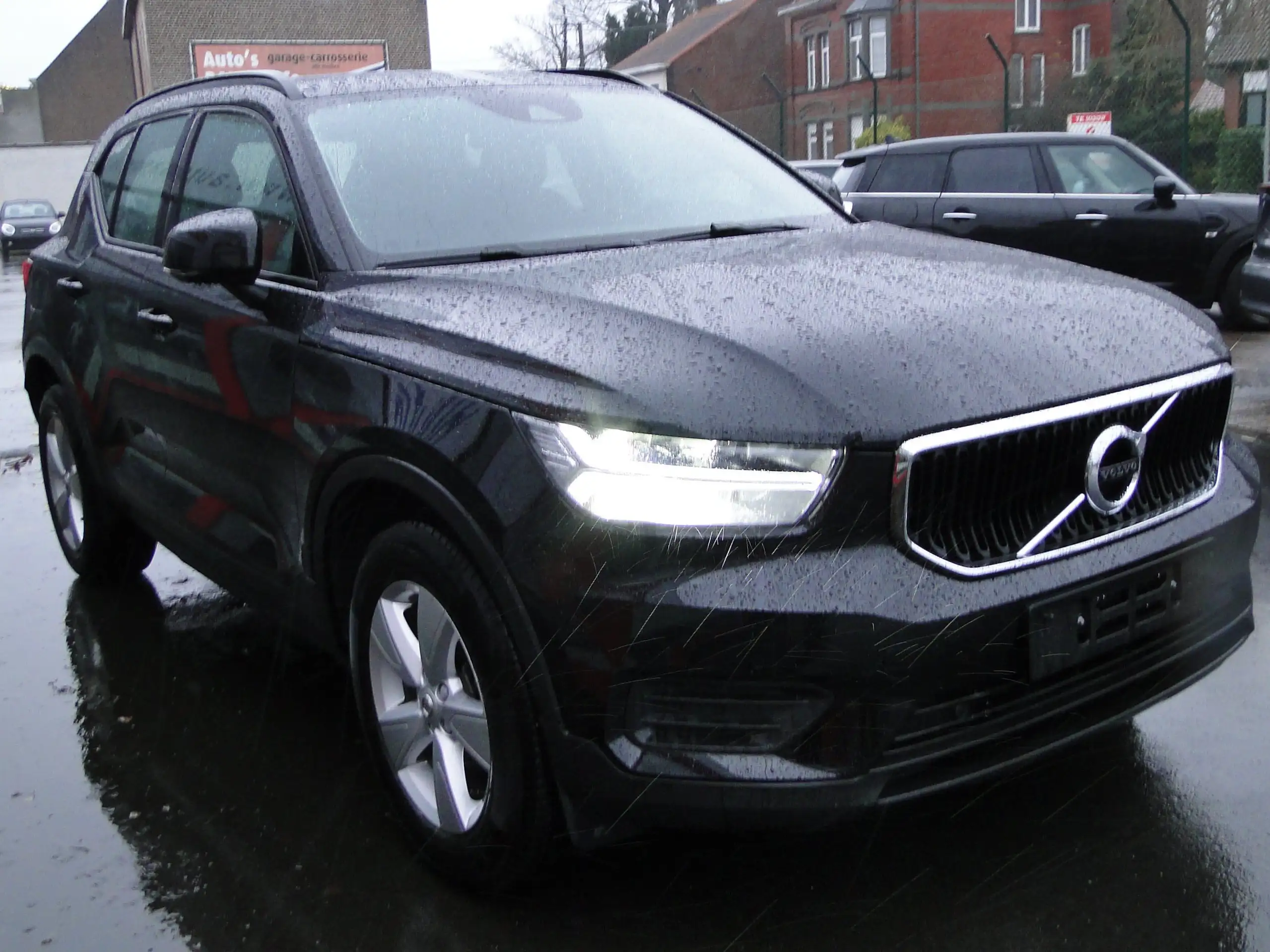 Volvo - XC40