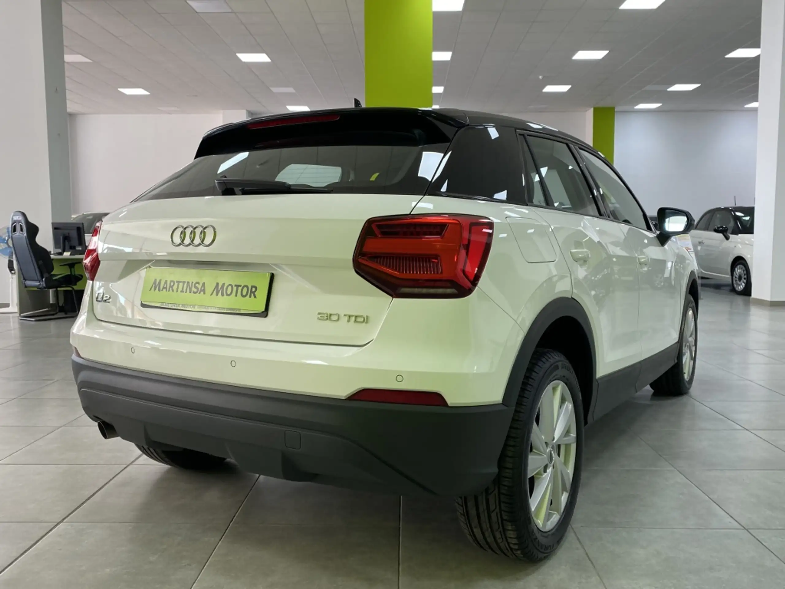 Audi - Q2