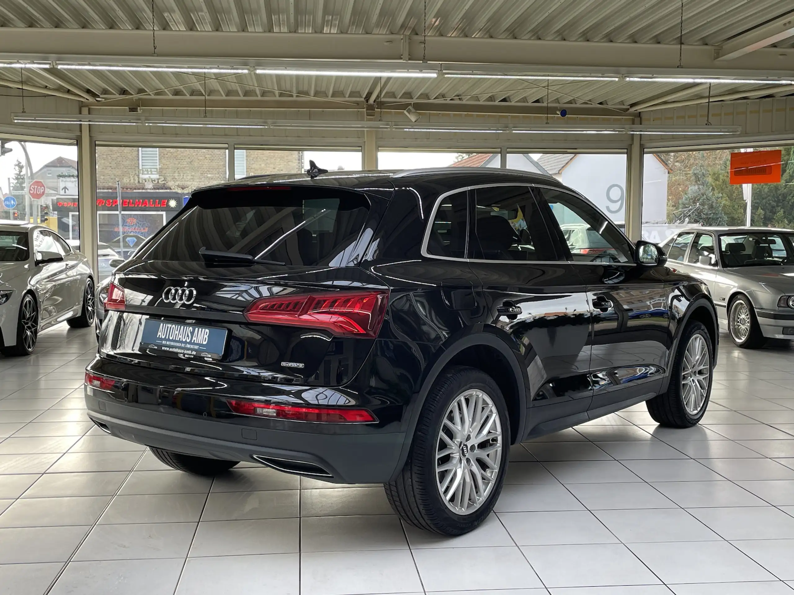 Audi - Q5