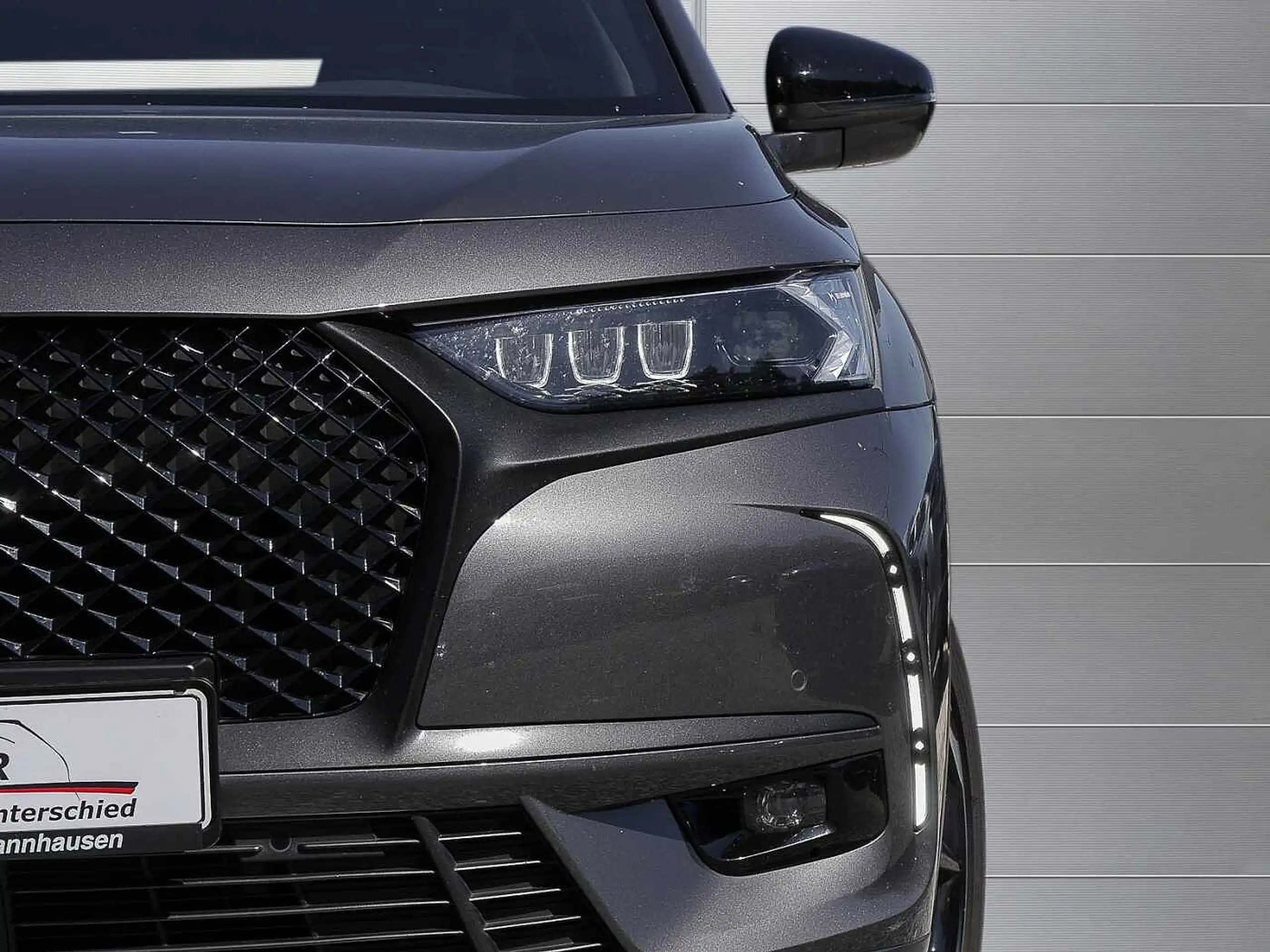 DS Automobiles - DS 7 Crossback