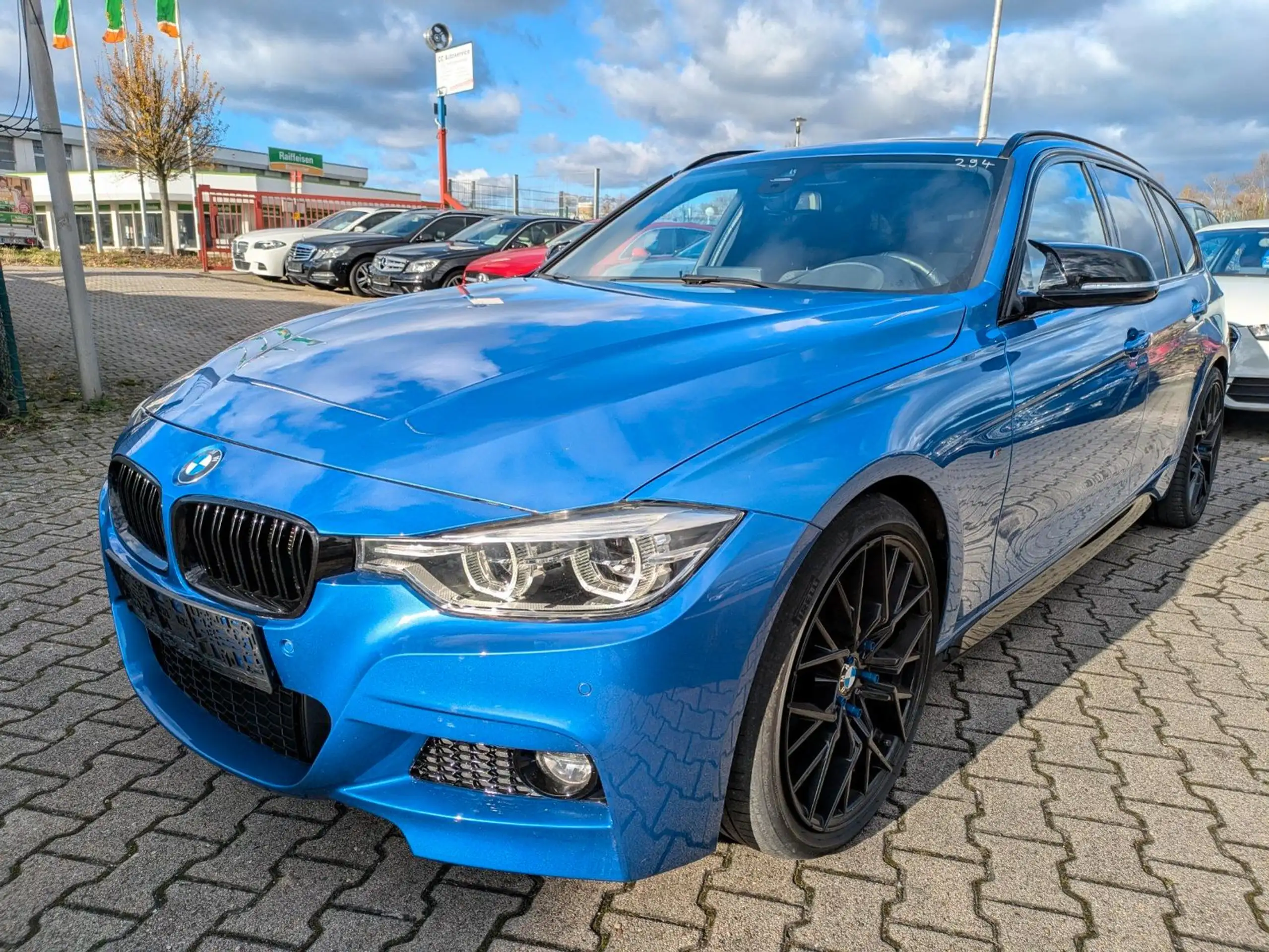 BMW 325 2016