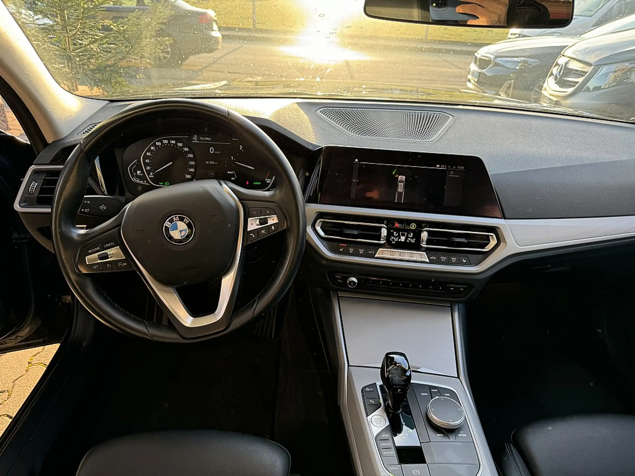 BMW - 318