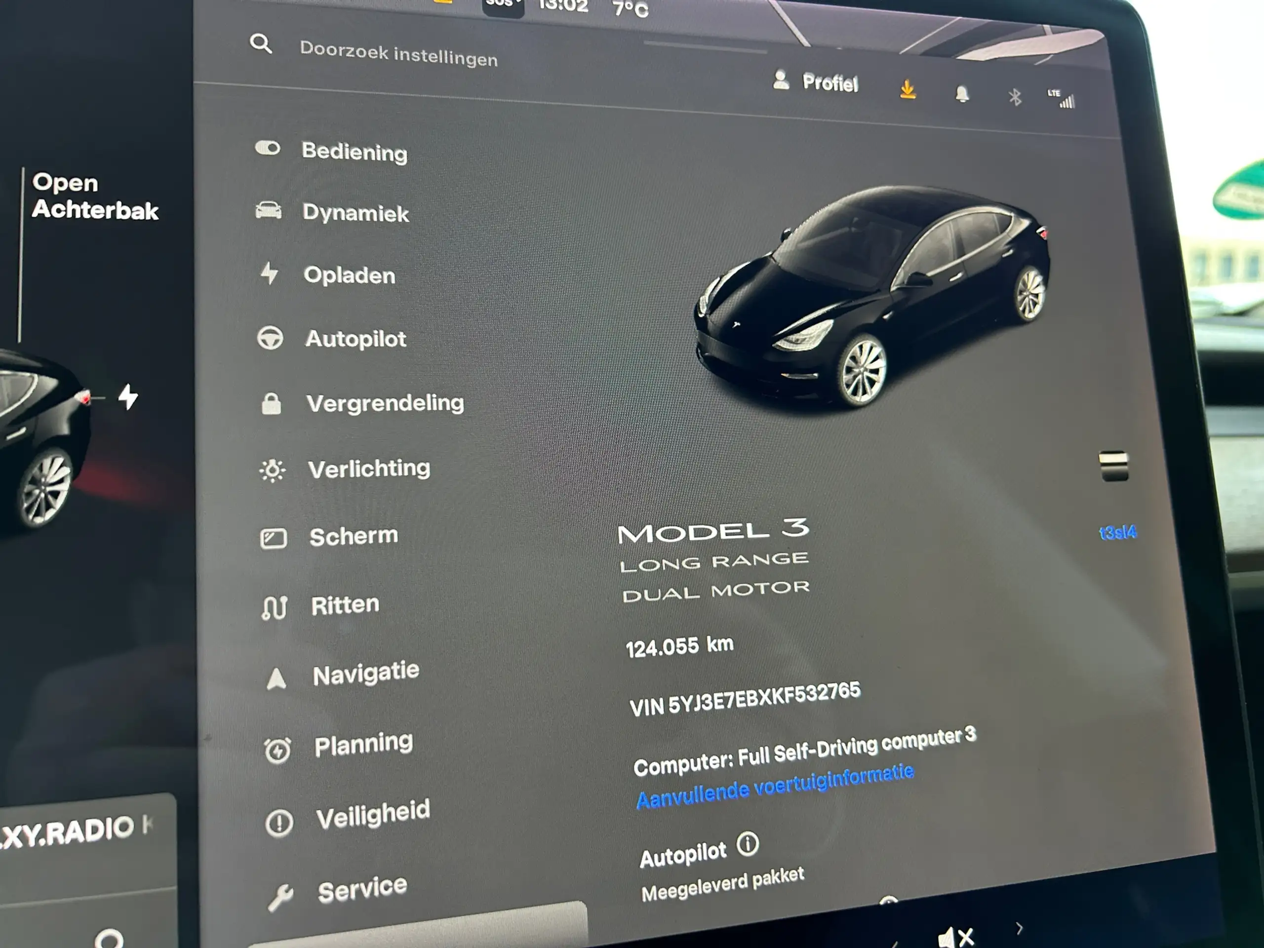 Tesla - Model 3