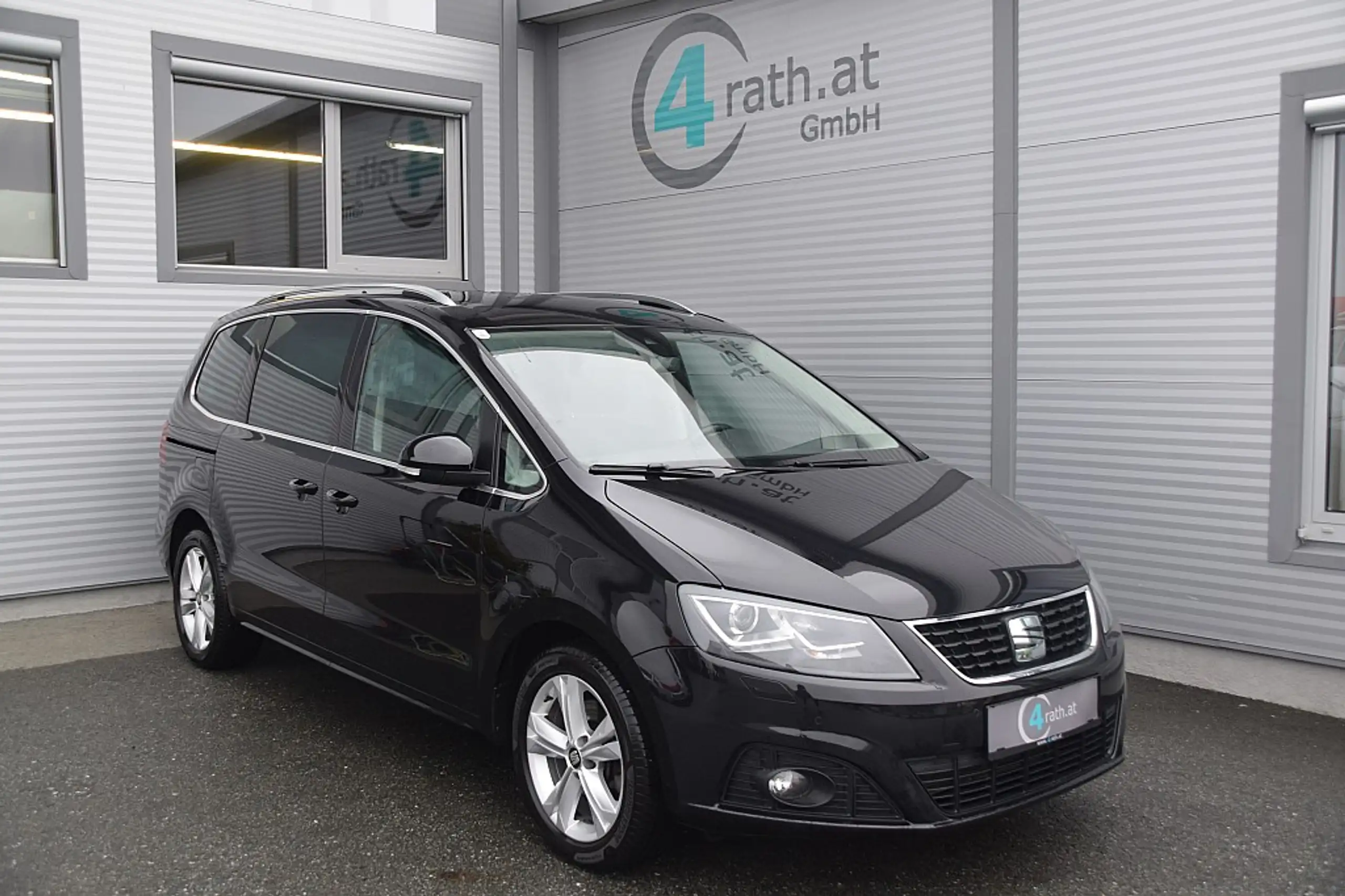 SEAT - Alhambra