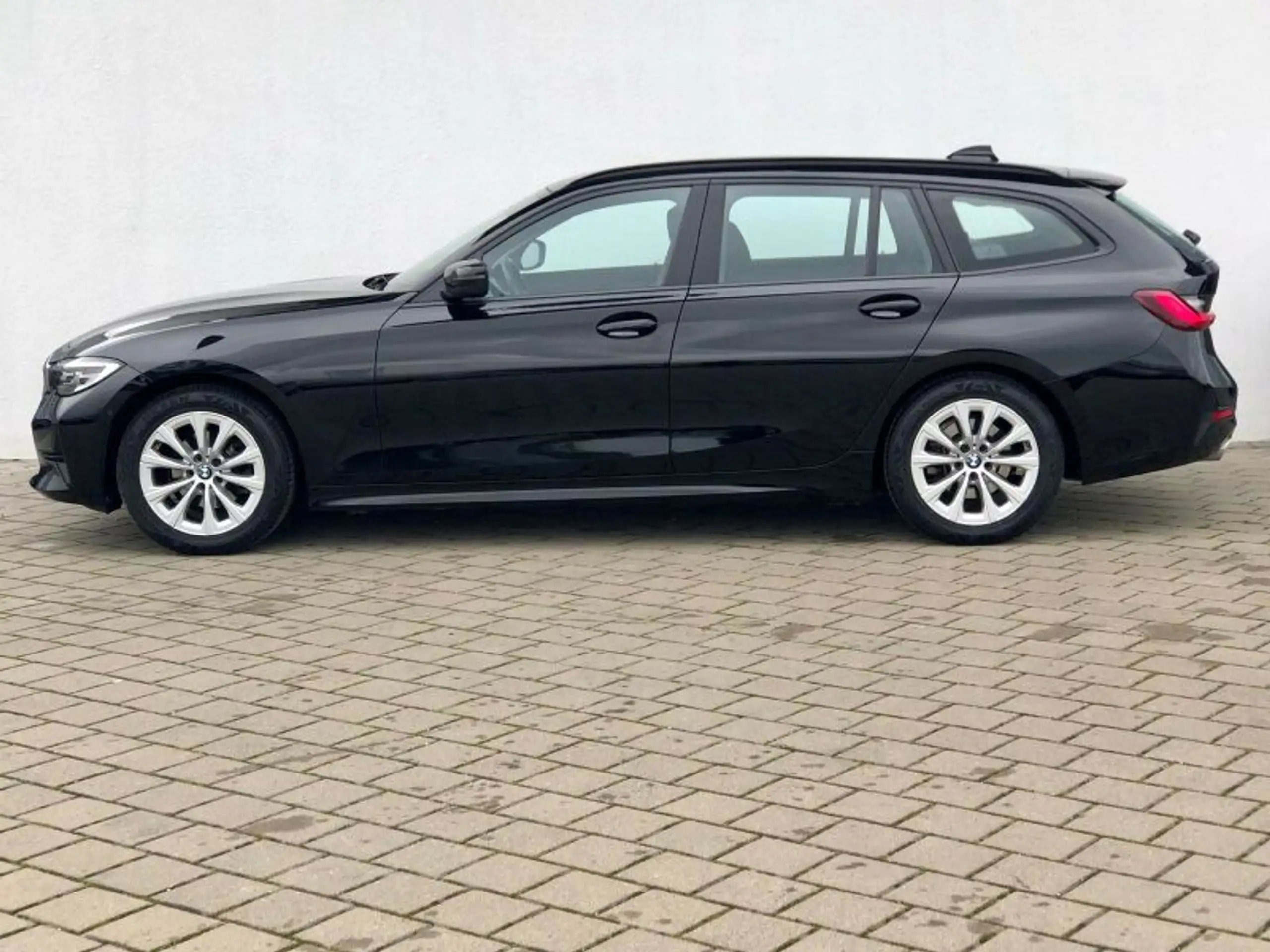 BMW - 318