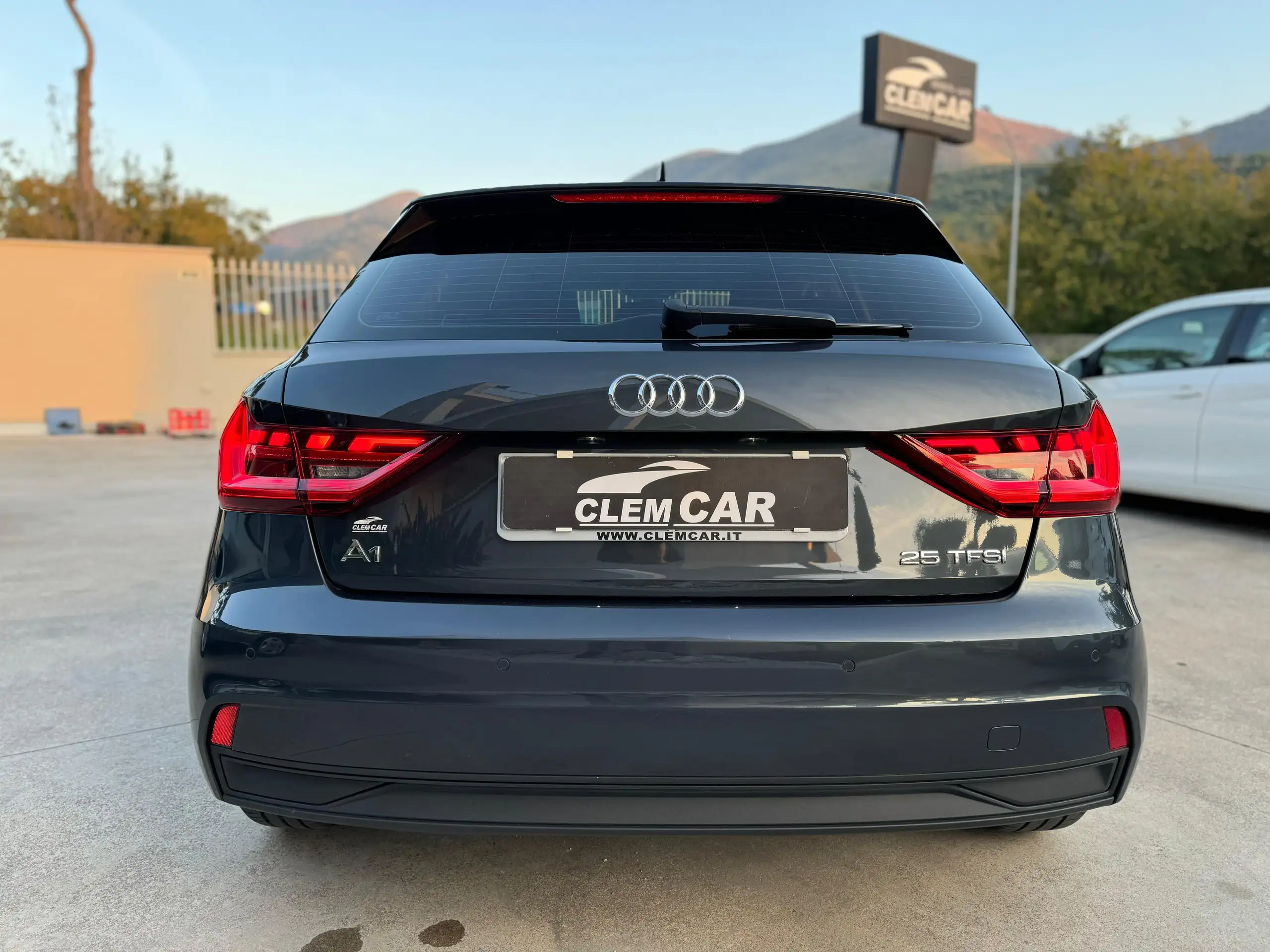 Audi - A1