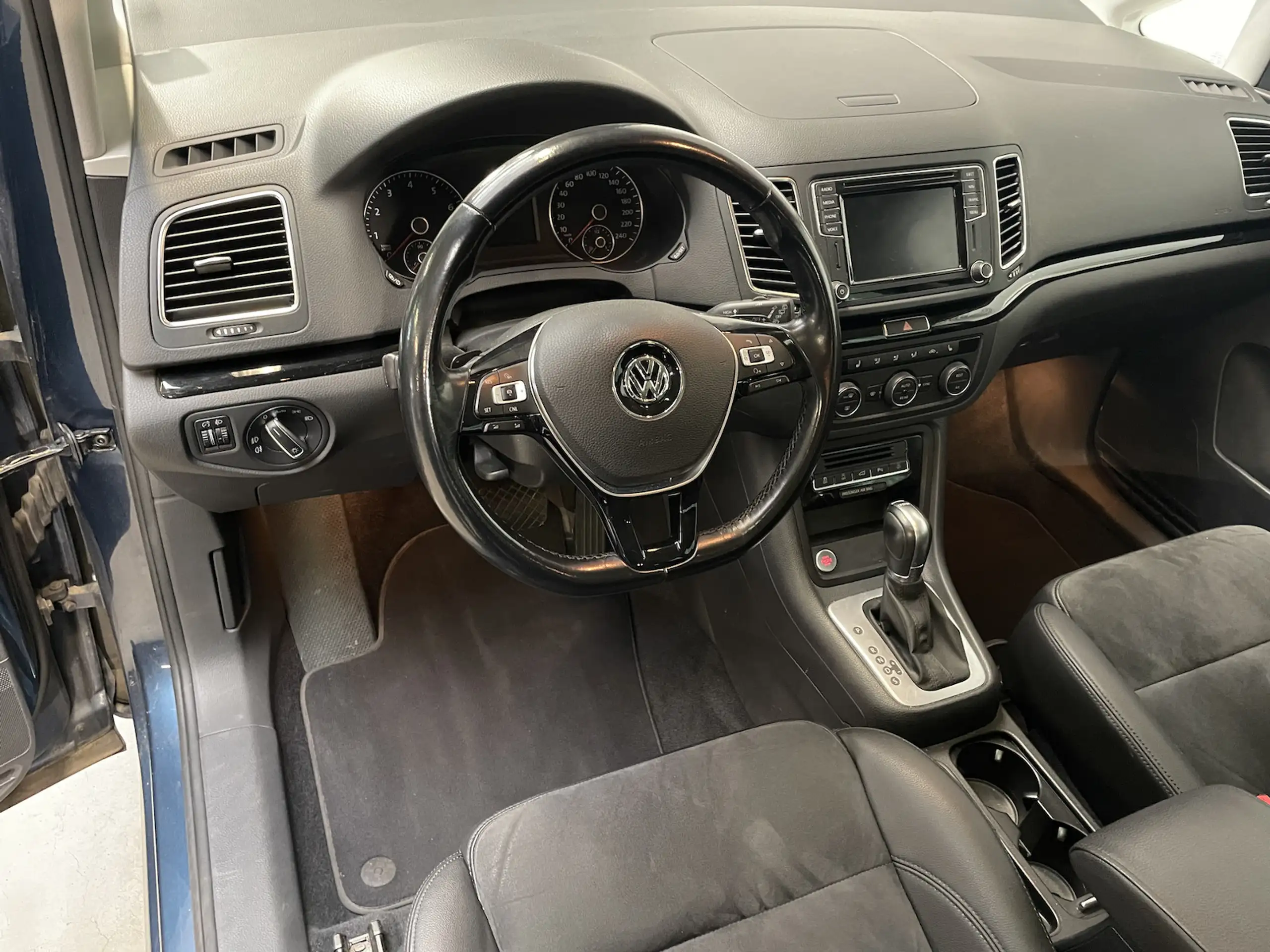 Volkswagen - Sharan