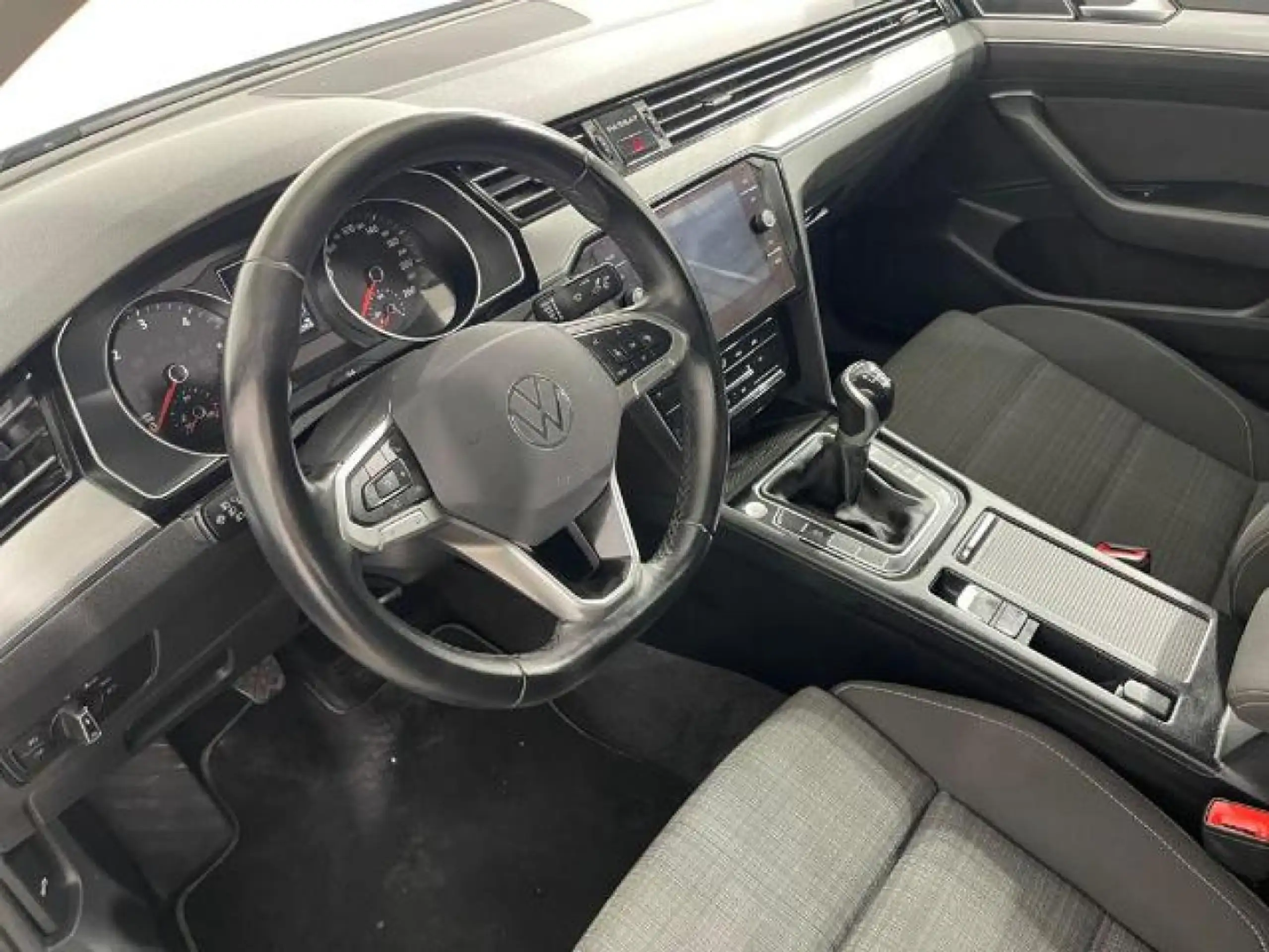 Volkswagen - Passat