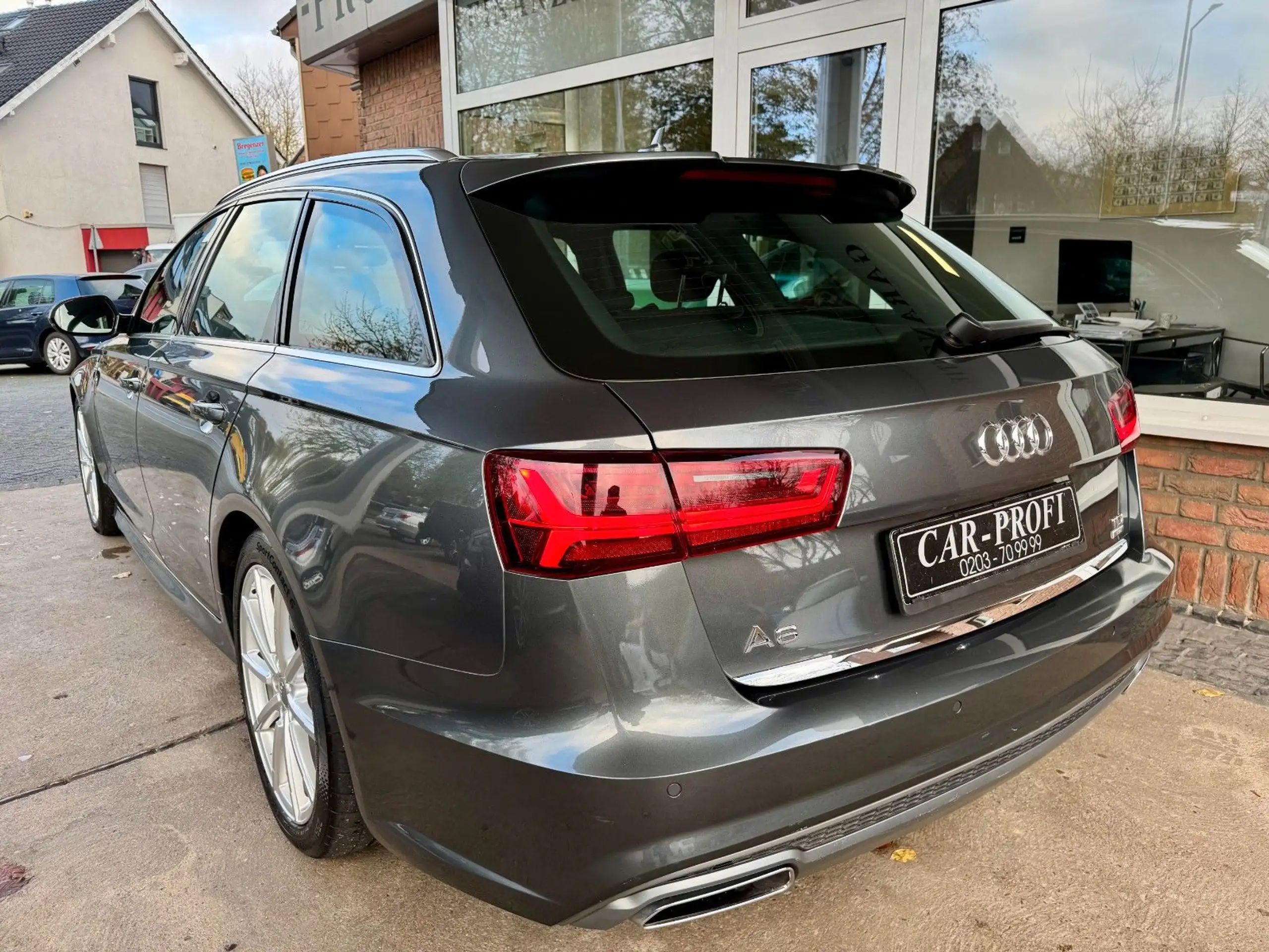 Audi - A6