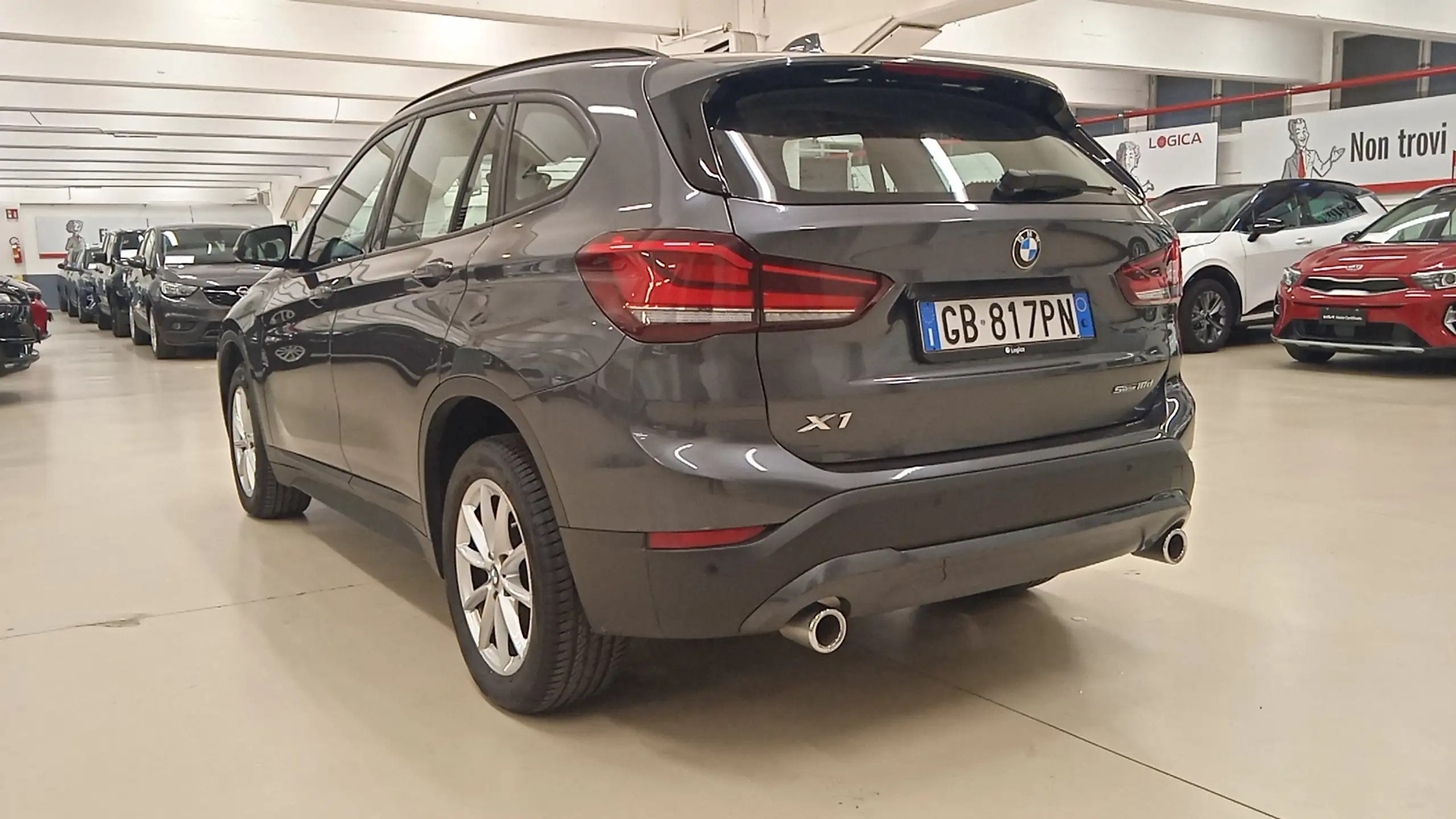 BMW - X1