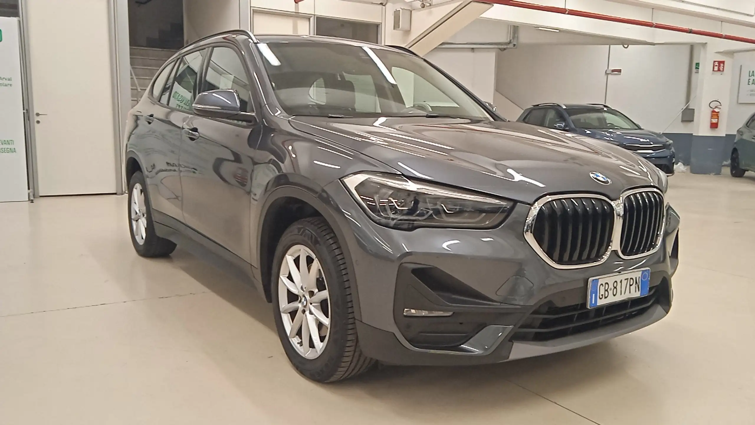 BMW - X1