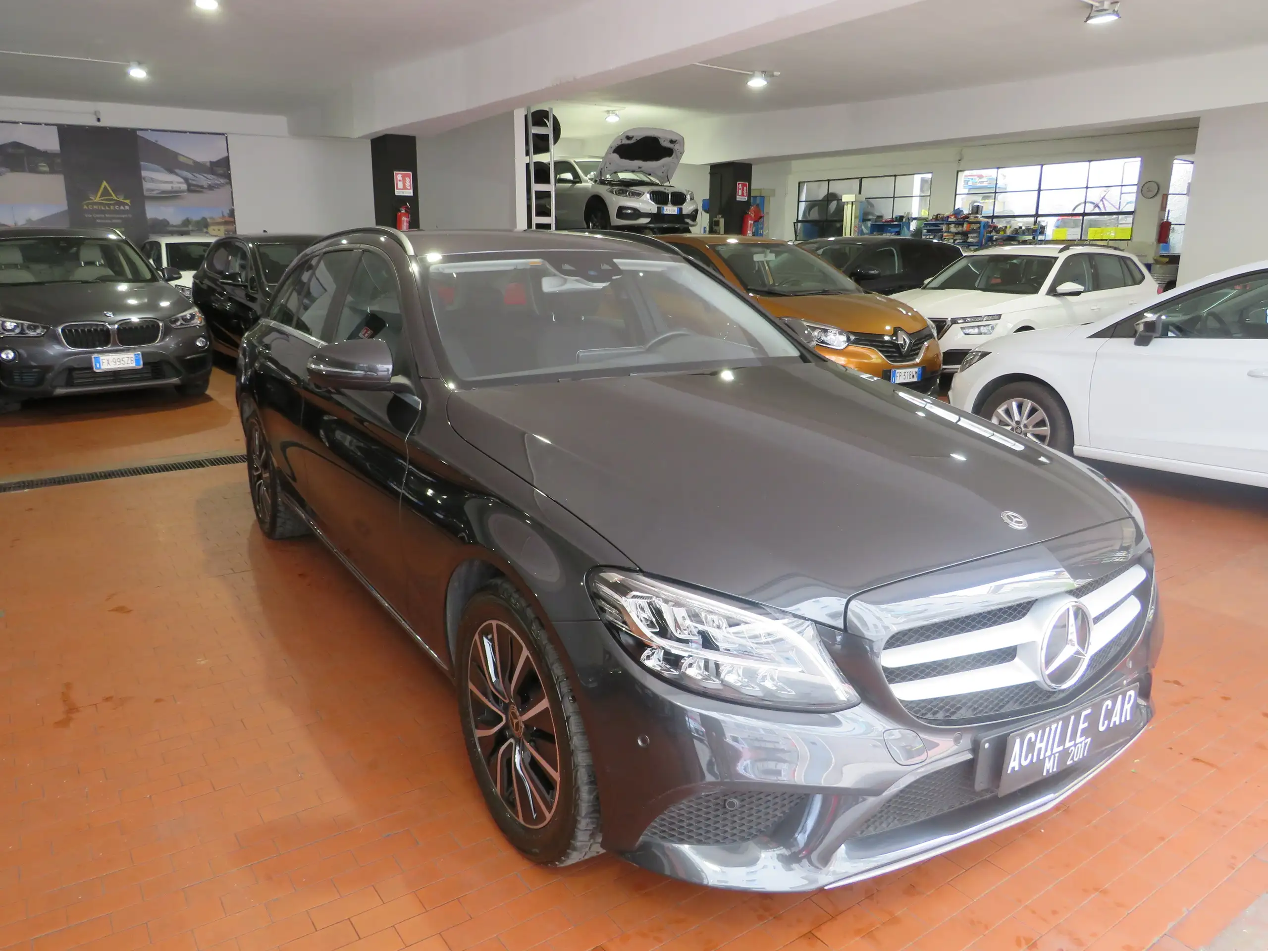 Mercedes-Benz - C 220