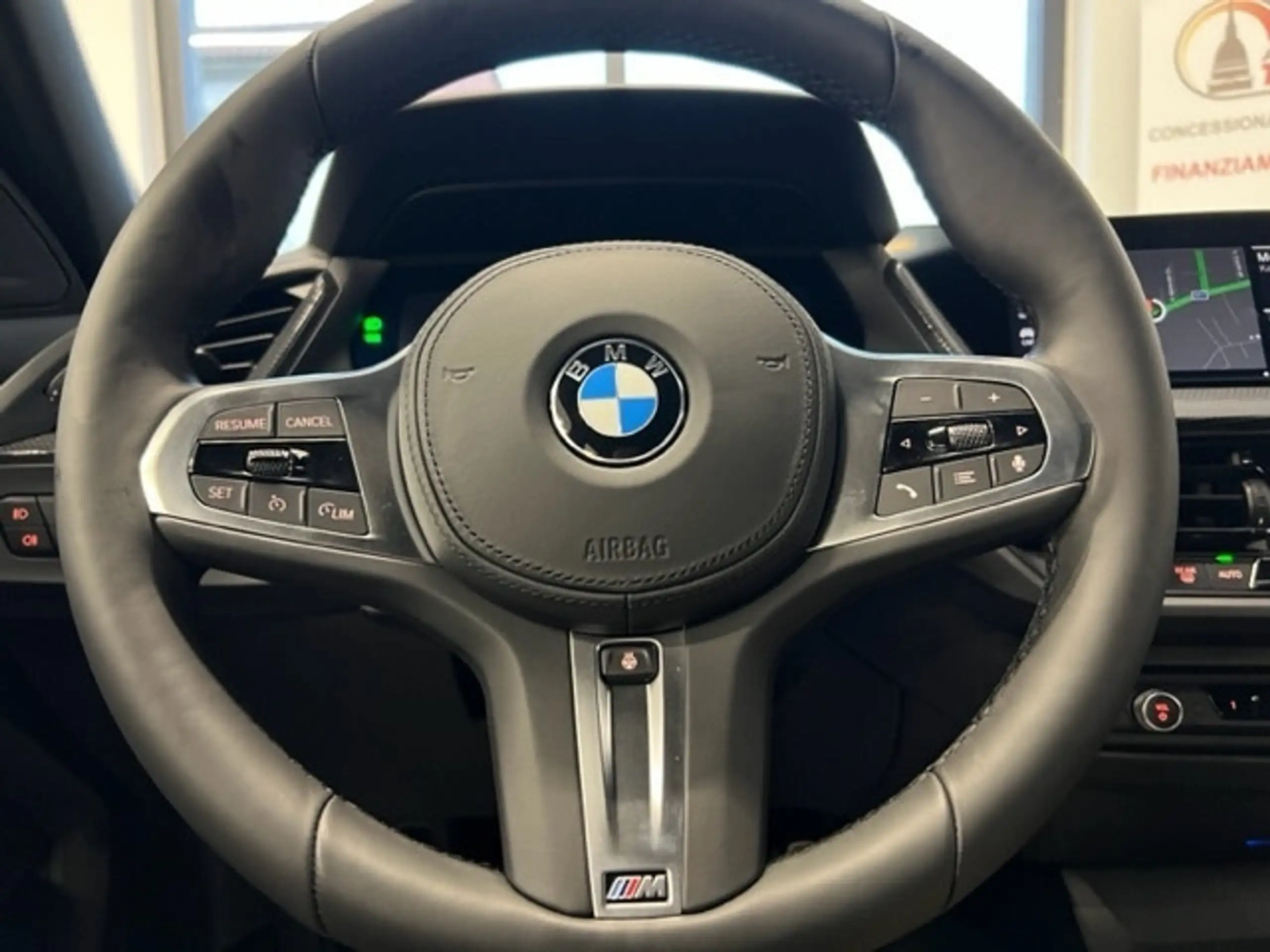 BMW - 118