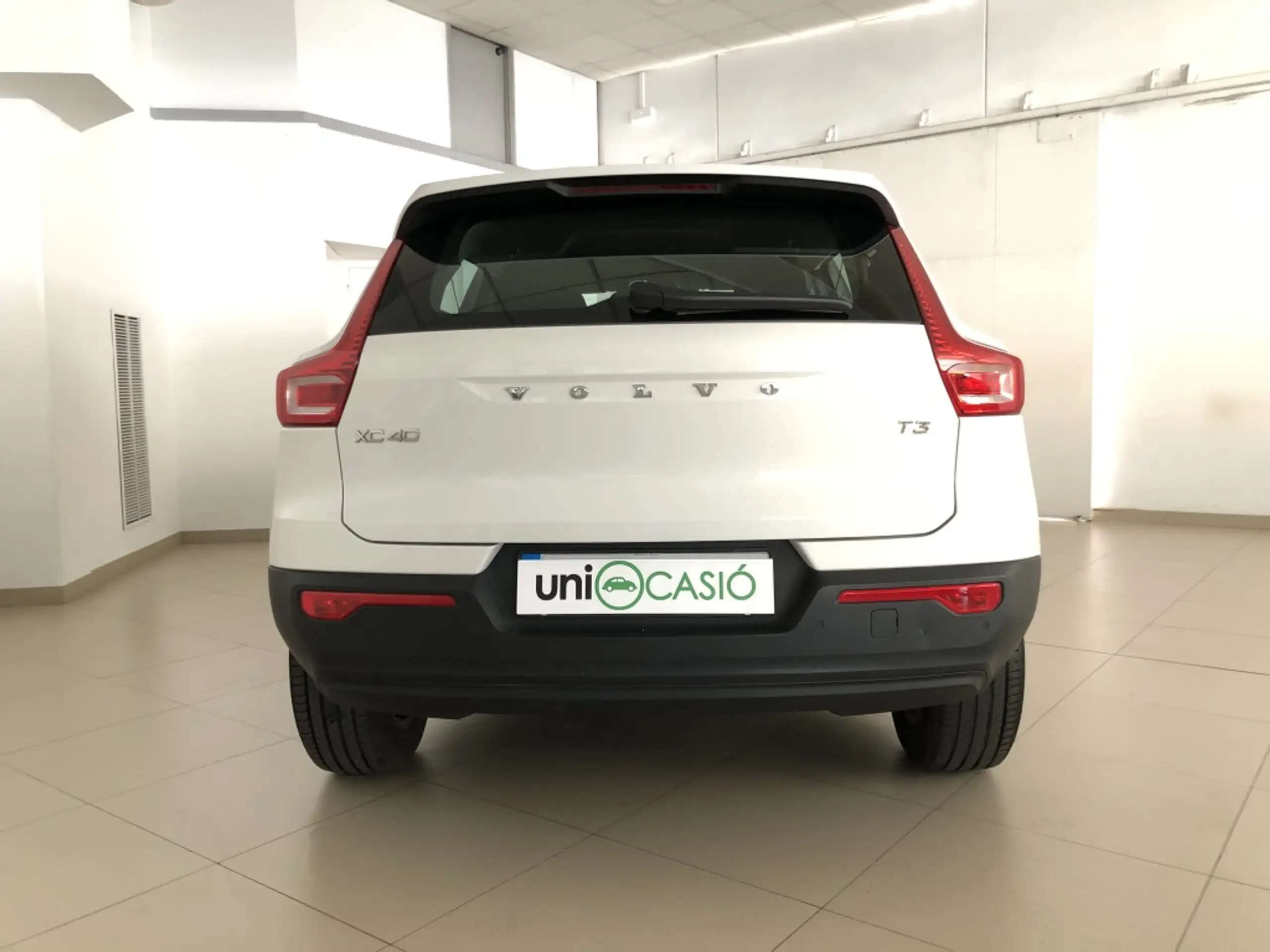 Volvo - XC40