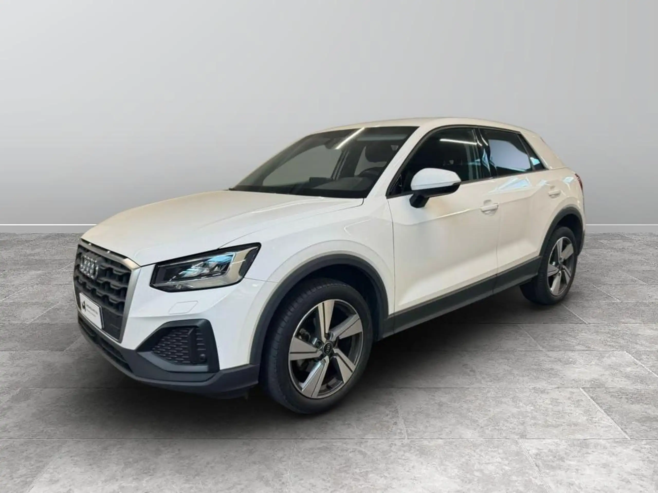 Audi - Q2