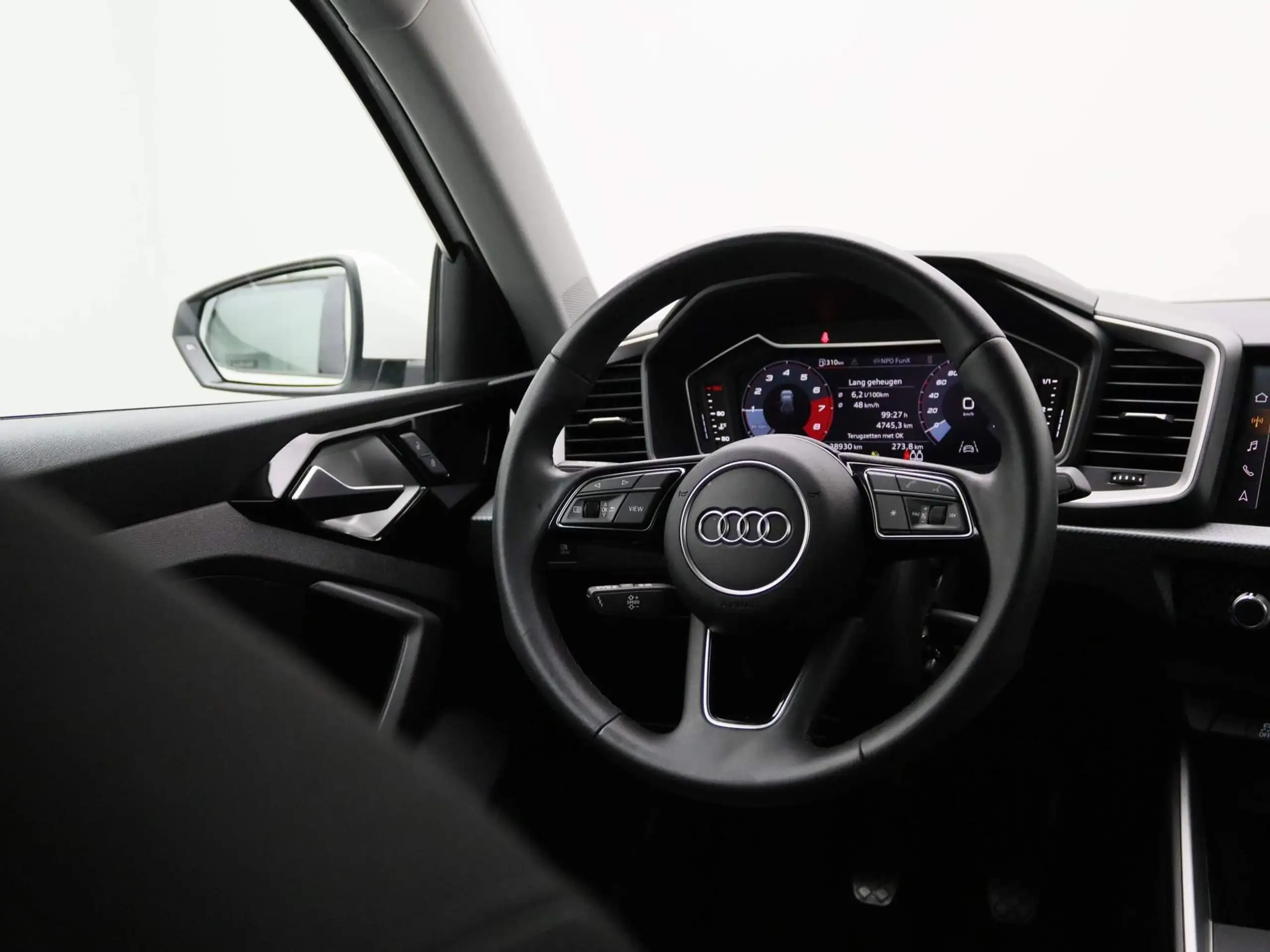 Audi - A1