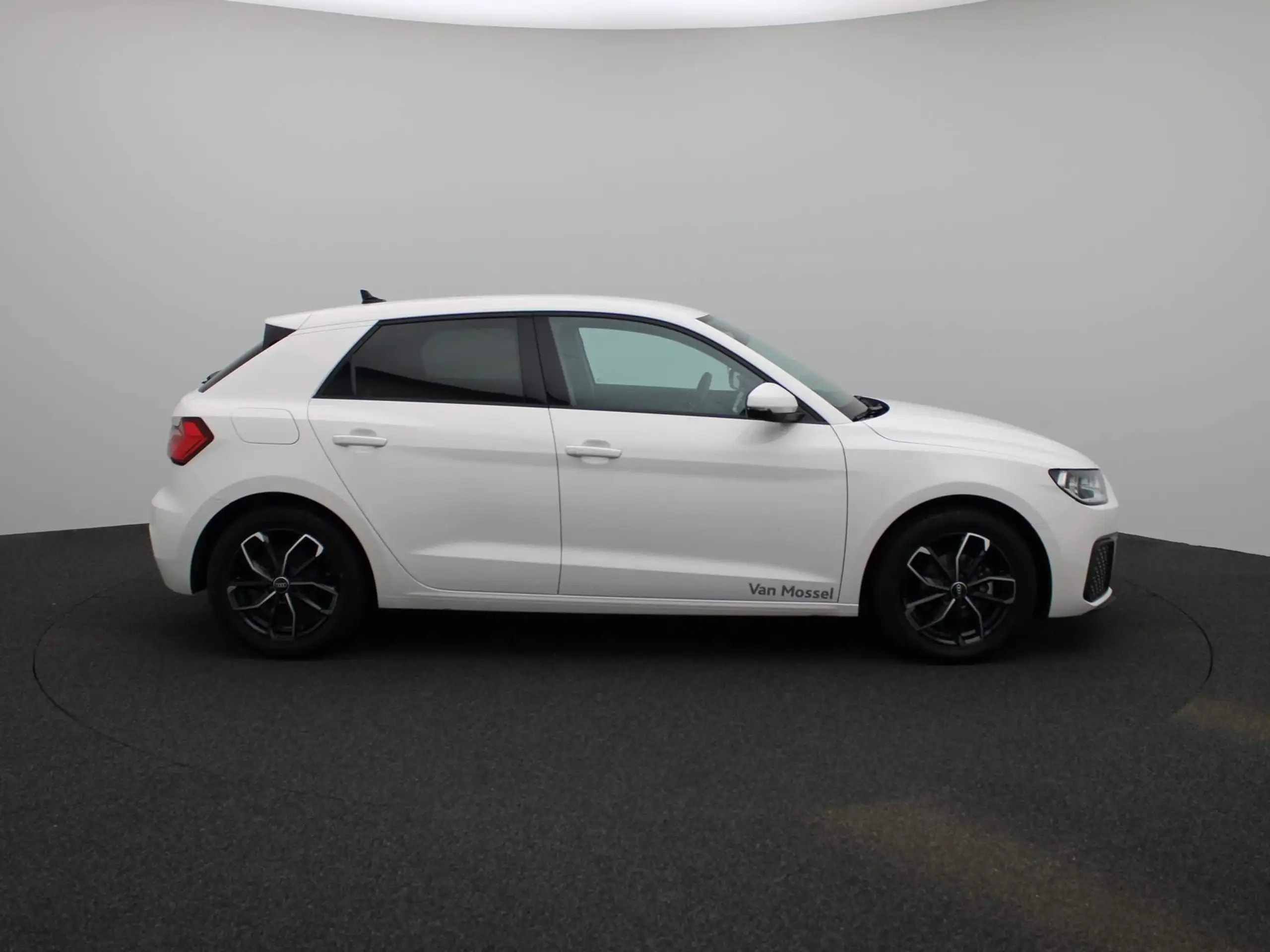 Audi - A1