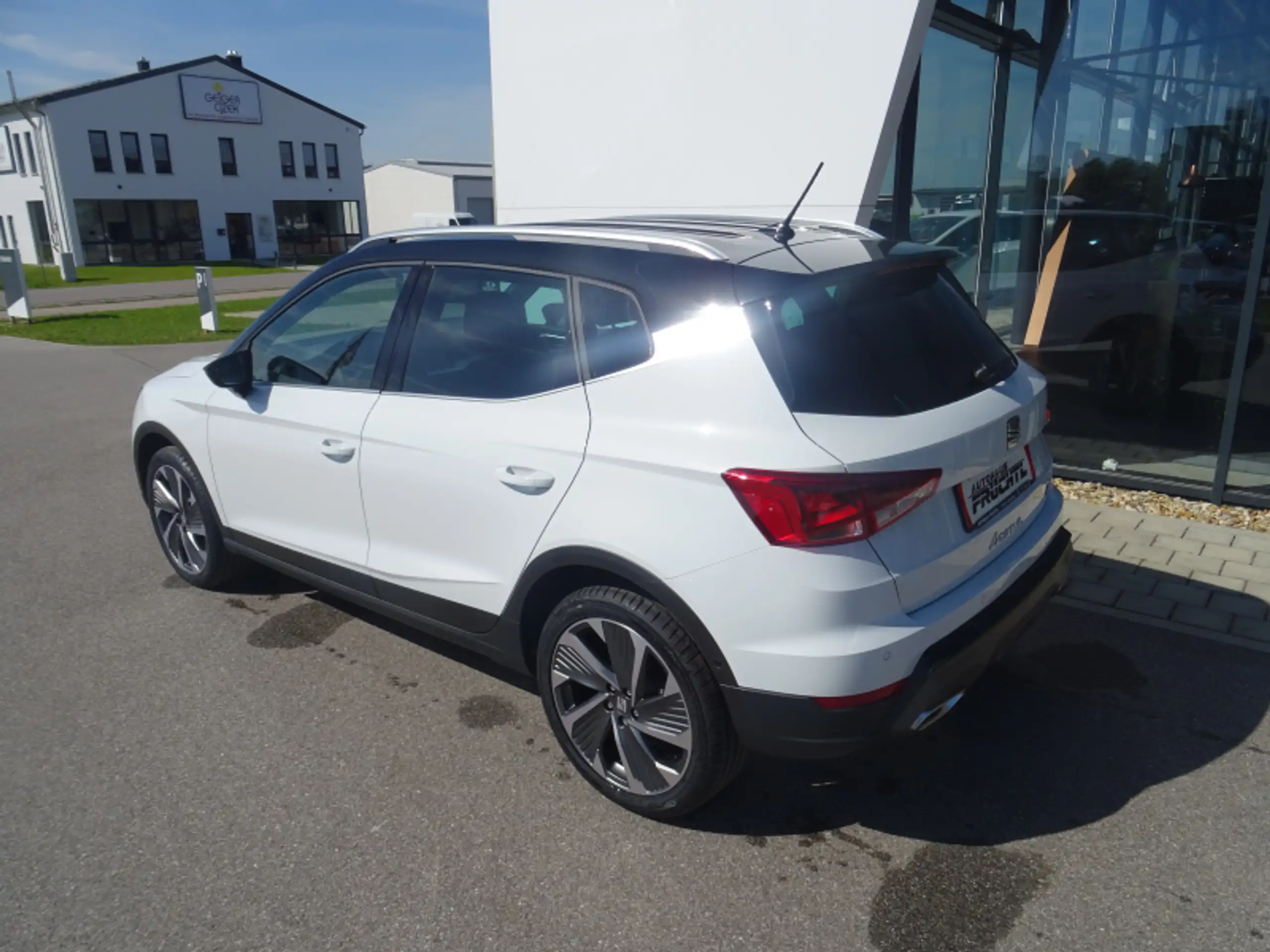 SEAT - Arona