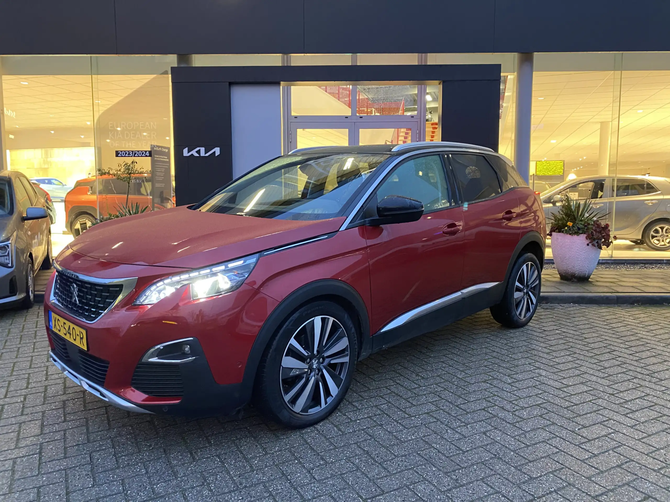 Peugeot - 3008