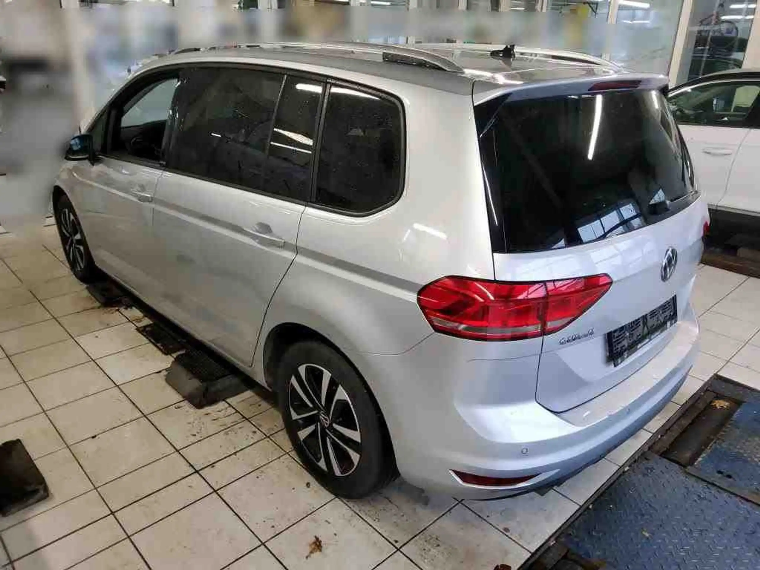 Volkswagen - Touran