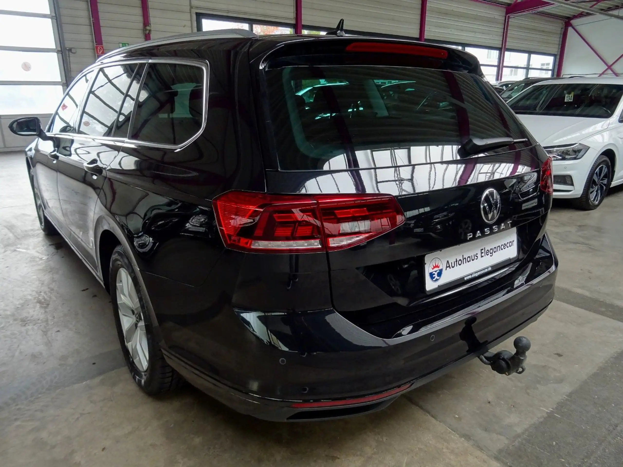 Volkswagen - Passat Variant