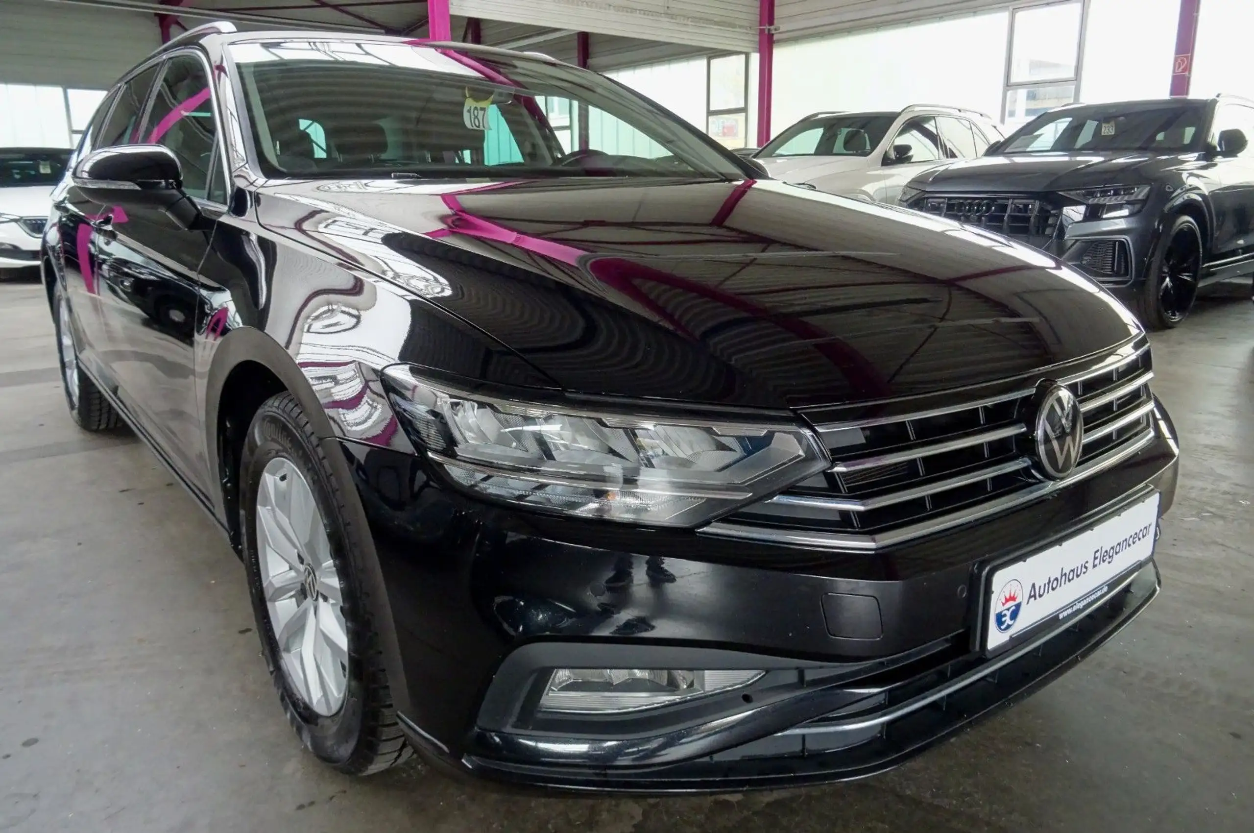 Volkswagen - Passat Variant