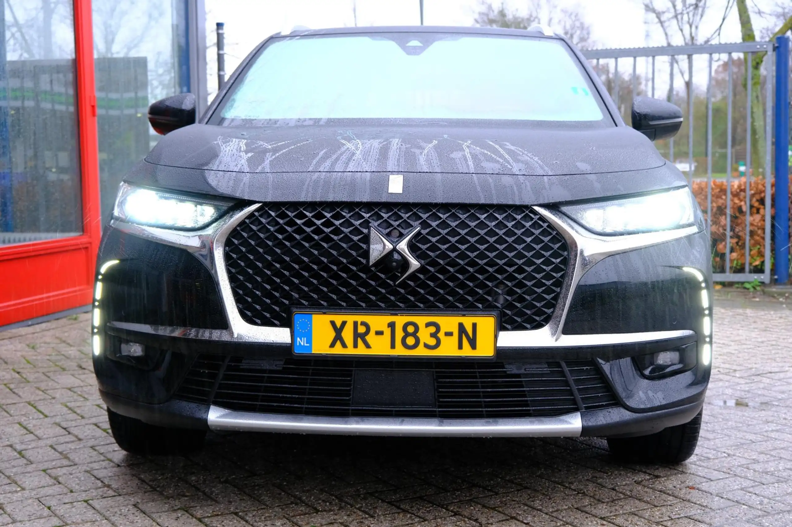 DS Automobiles - DS 7 Crossback