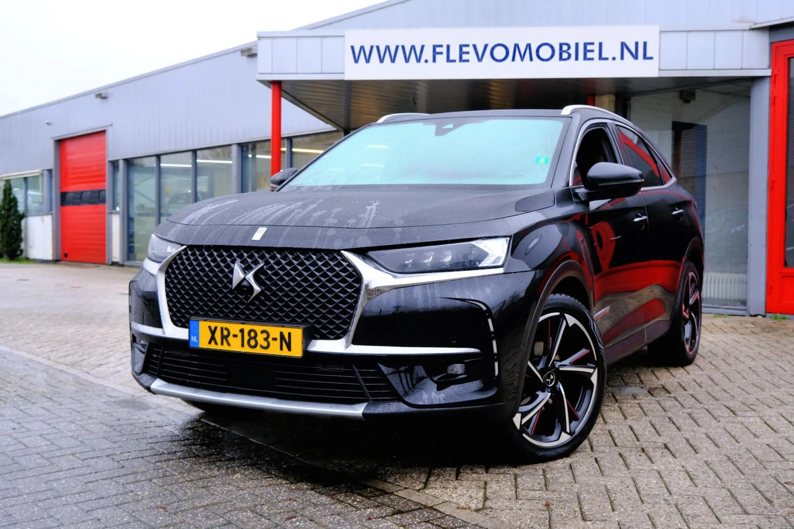 DS Automobiles - DS 7 Crossback