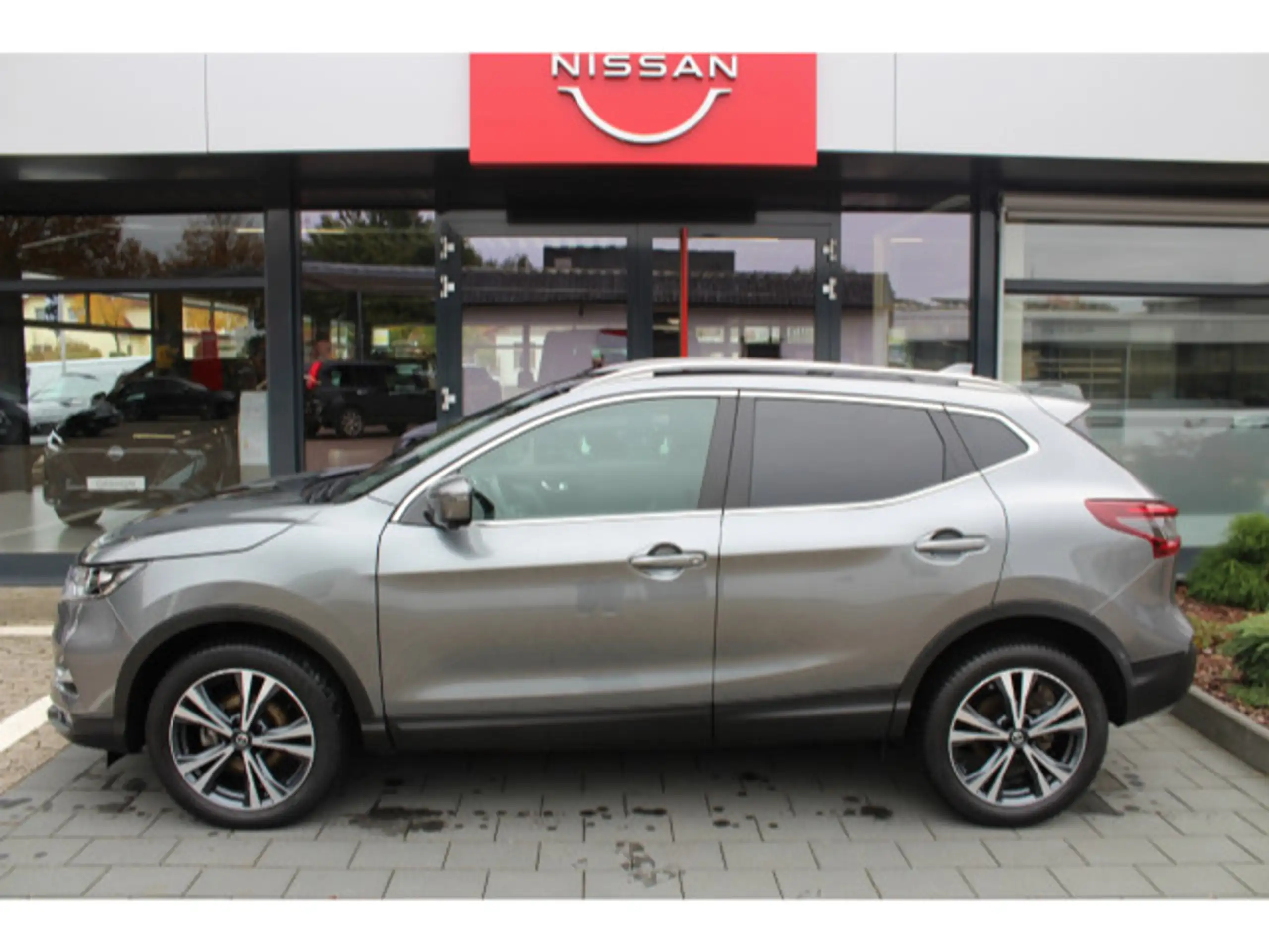 Nissan - Qashqai