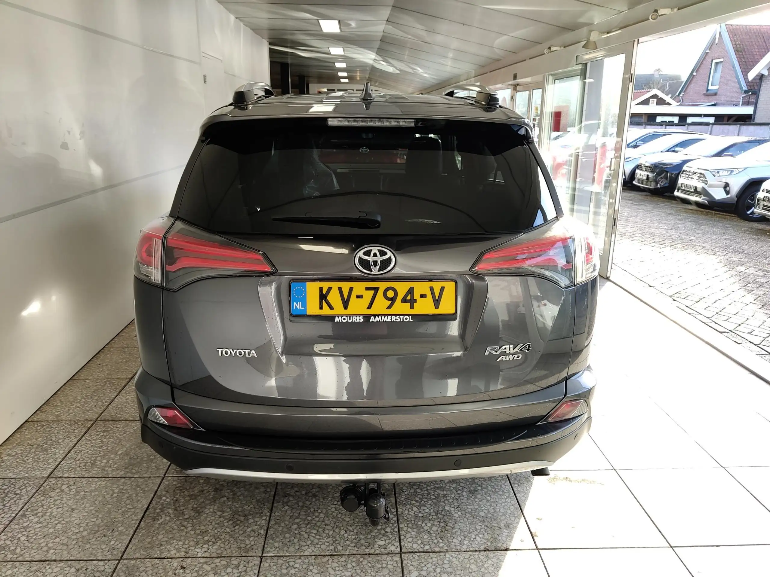 Toyota - RAV 4