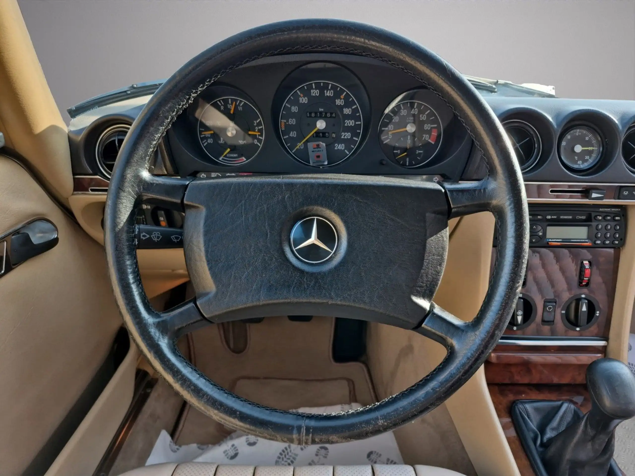 Mercedes-Benz - SL 300