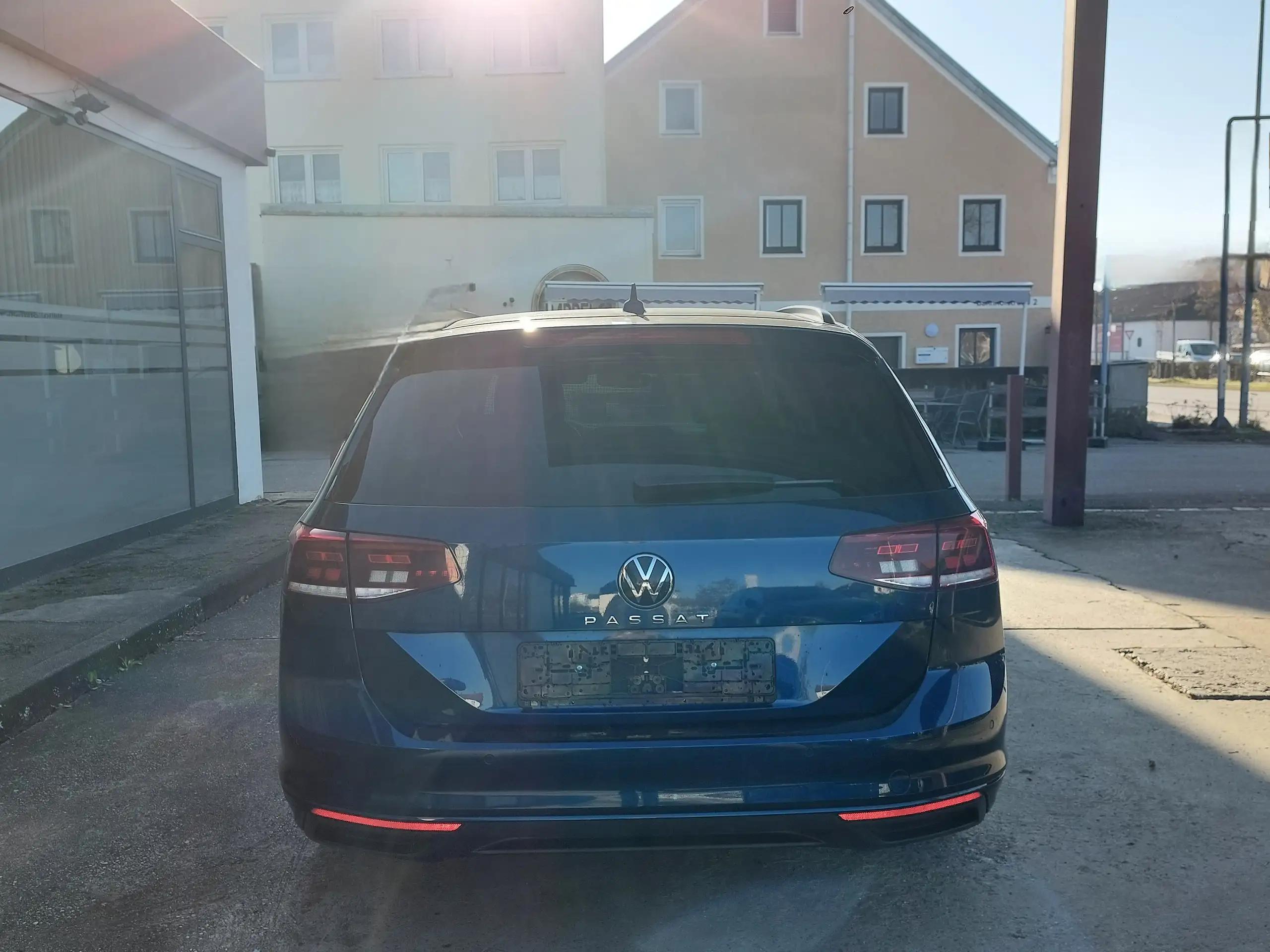 Volkswagen - Passat Variant