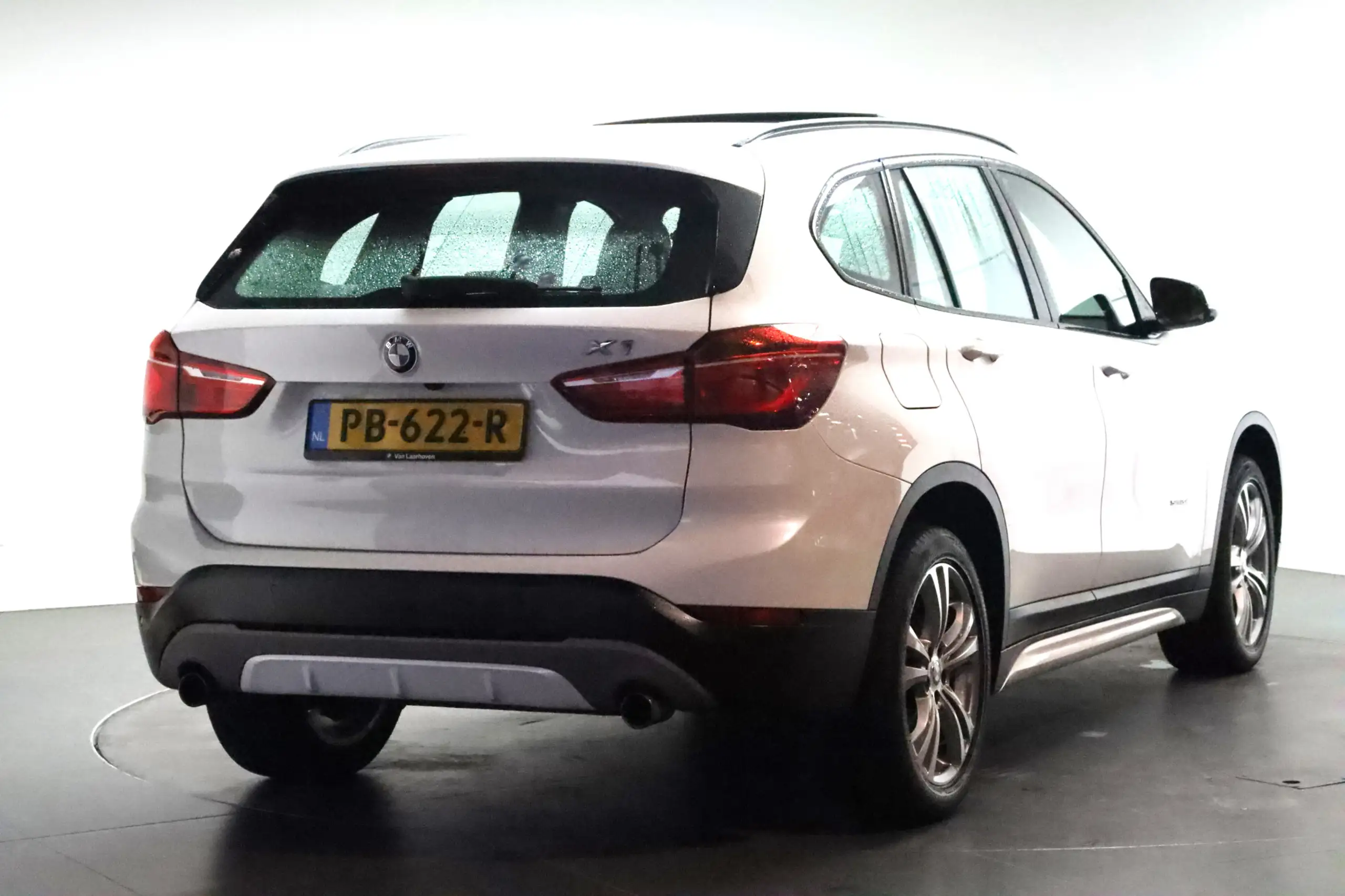 BMW - X1