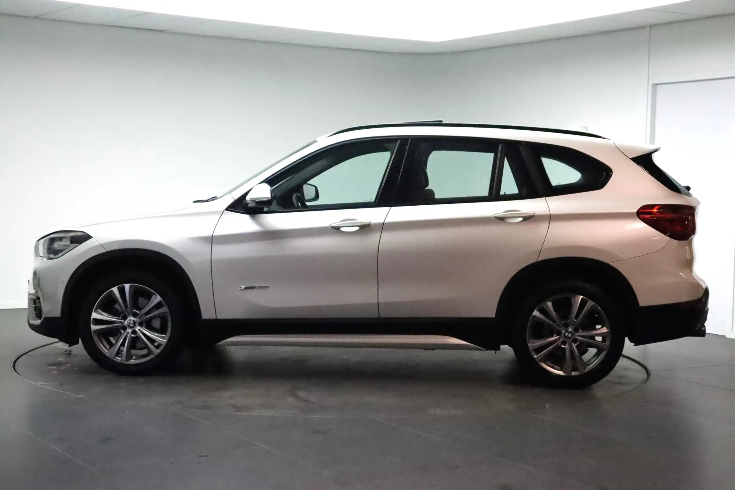 BMW - X1