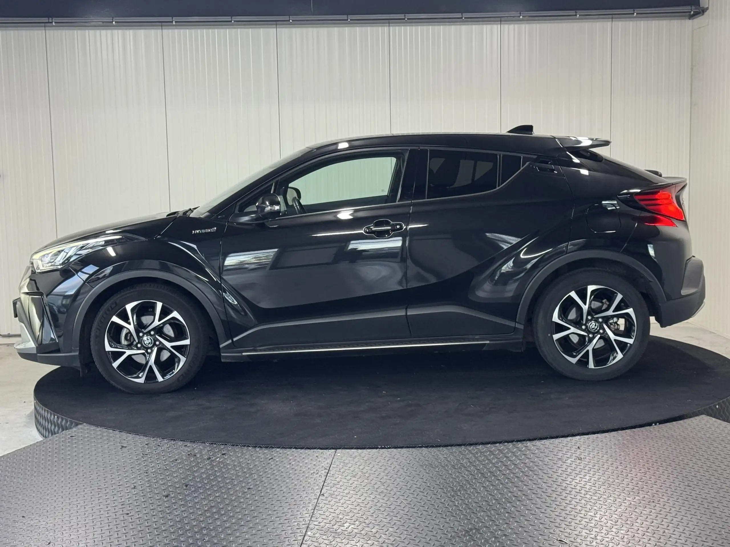 Toyota - C-HR