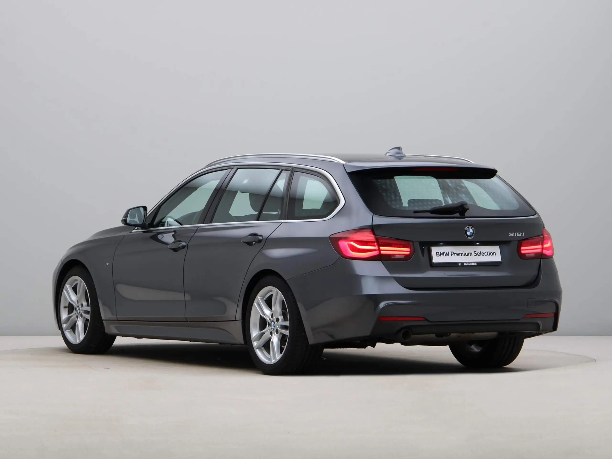 BMW - 318