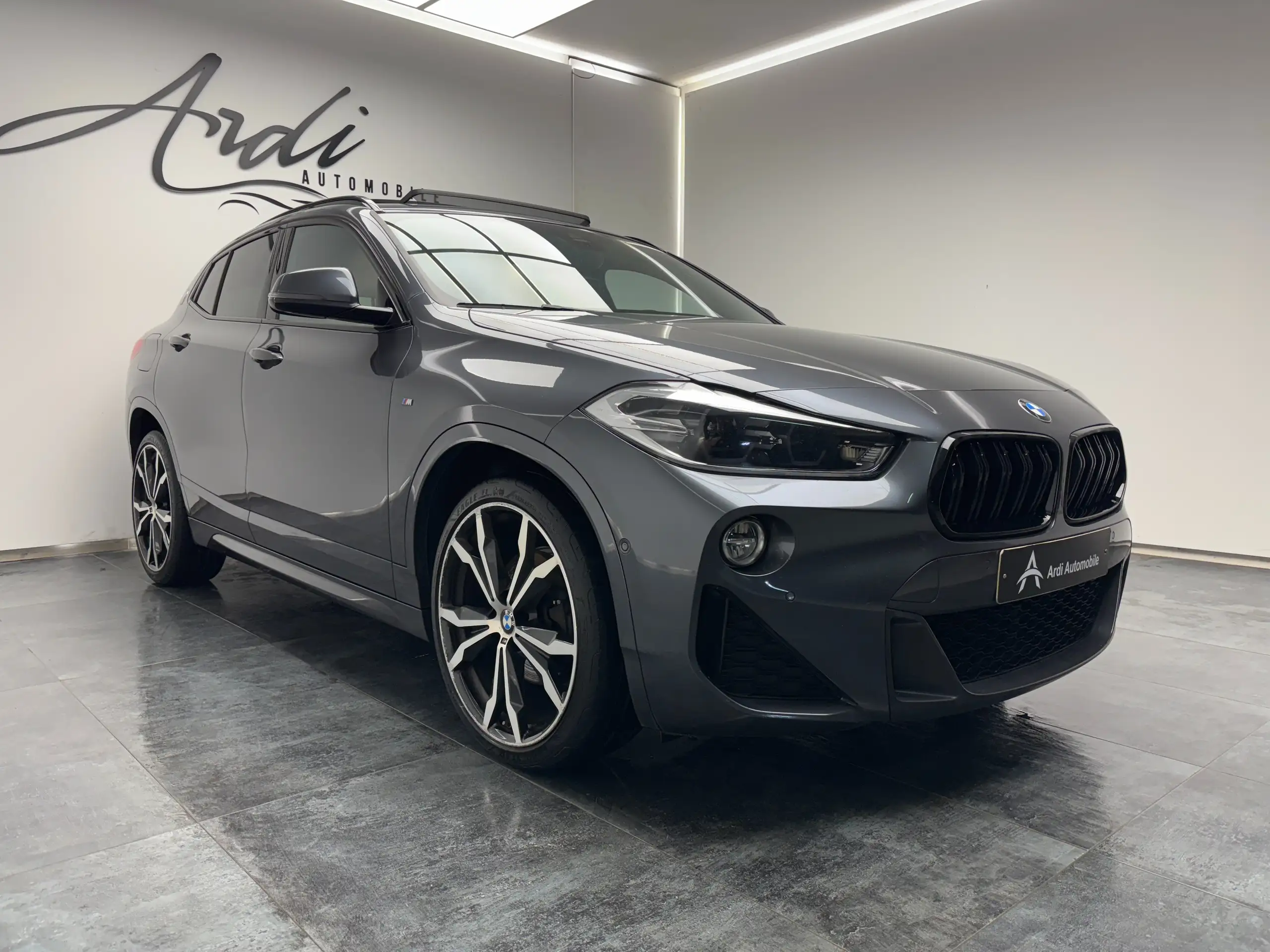 BMW - X2